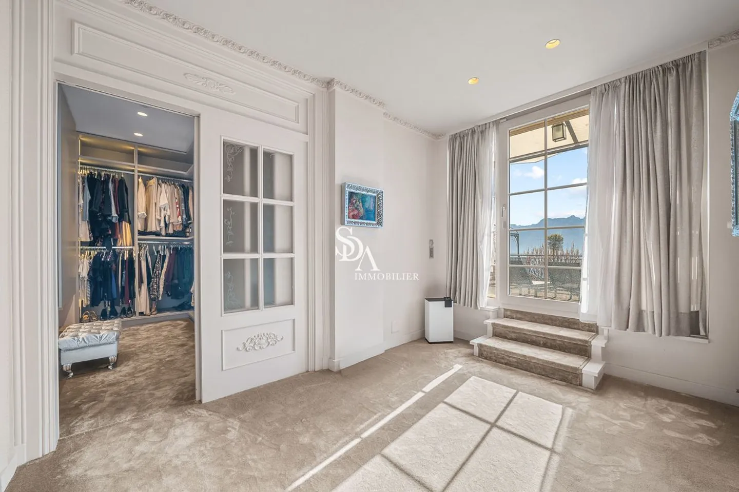 Rare, refined, luxurious duplex with an exceptional view! - Photo 12 of 13