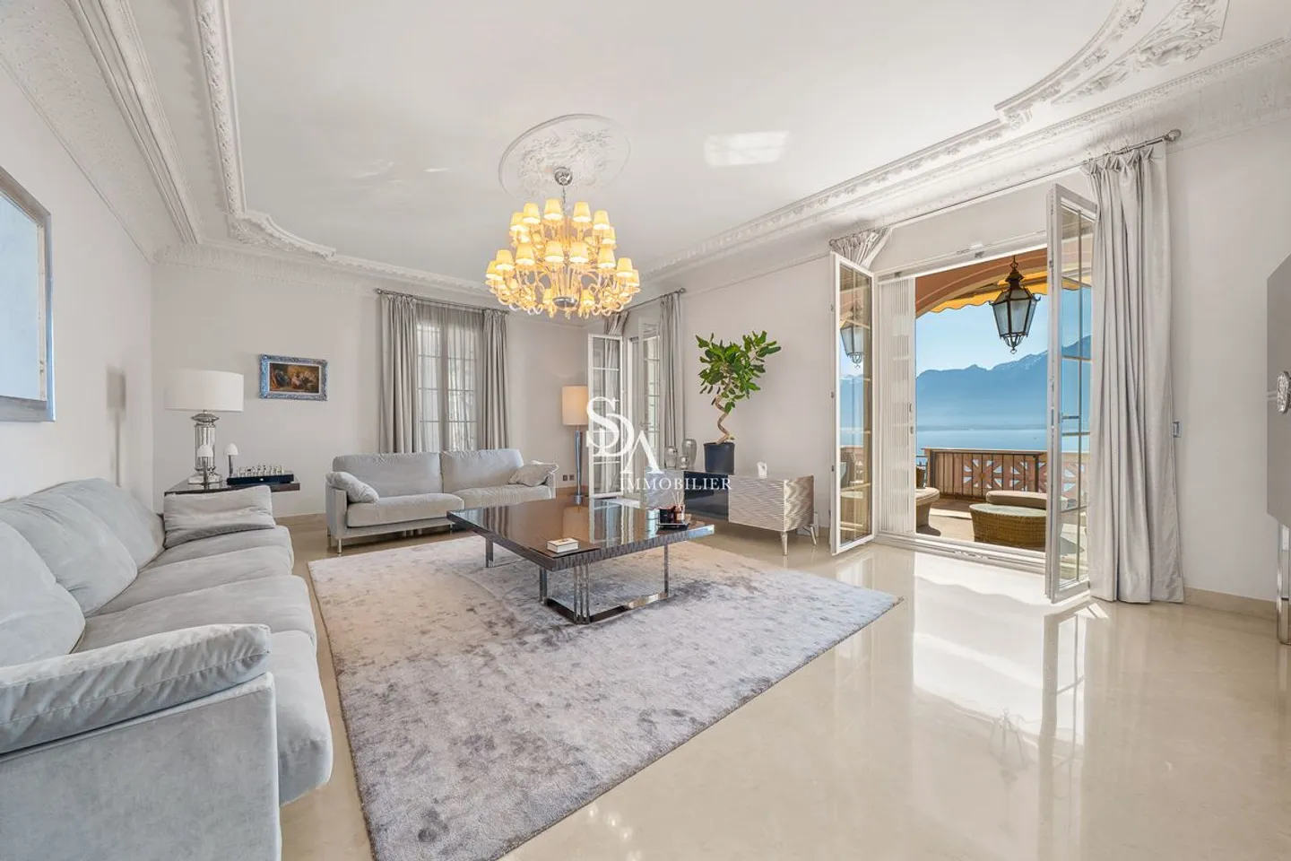 Rare, refined, luxurious duplex with an exceptional view! - Photo 1 of 13