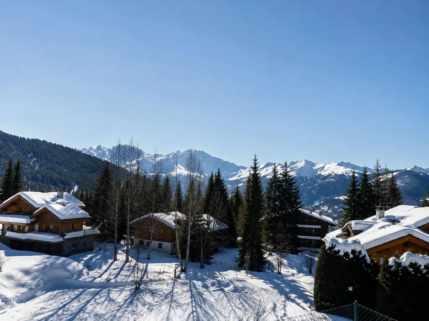 Esclusività - Proprietà rara - Splendido chalet e grande lotto edificabile - Foto 2 di 2