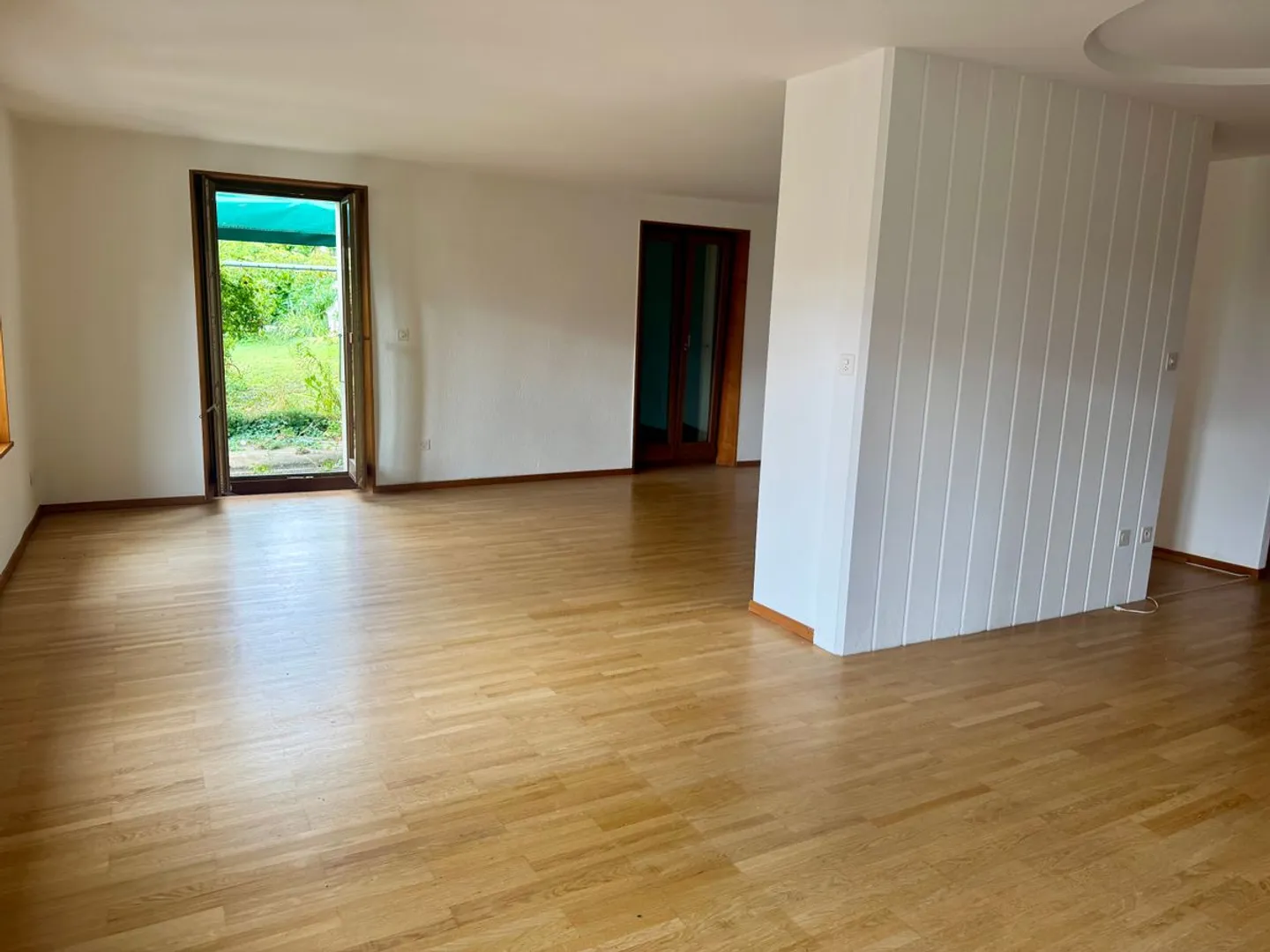 Dorfhaus mit 2 Wohnungen in Sauges mit teilweisem Seeblick - Foto 4 von 5