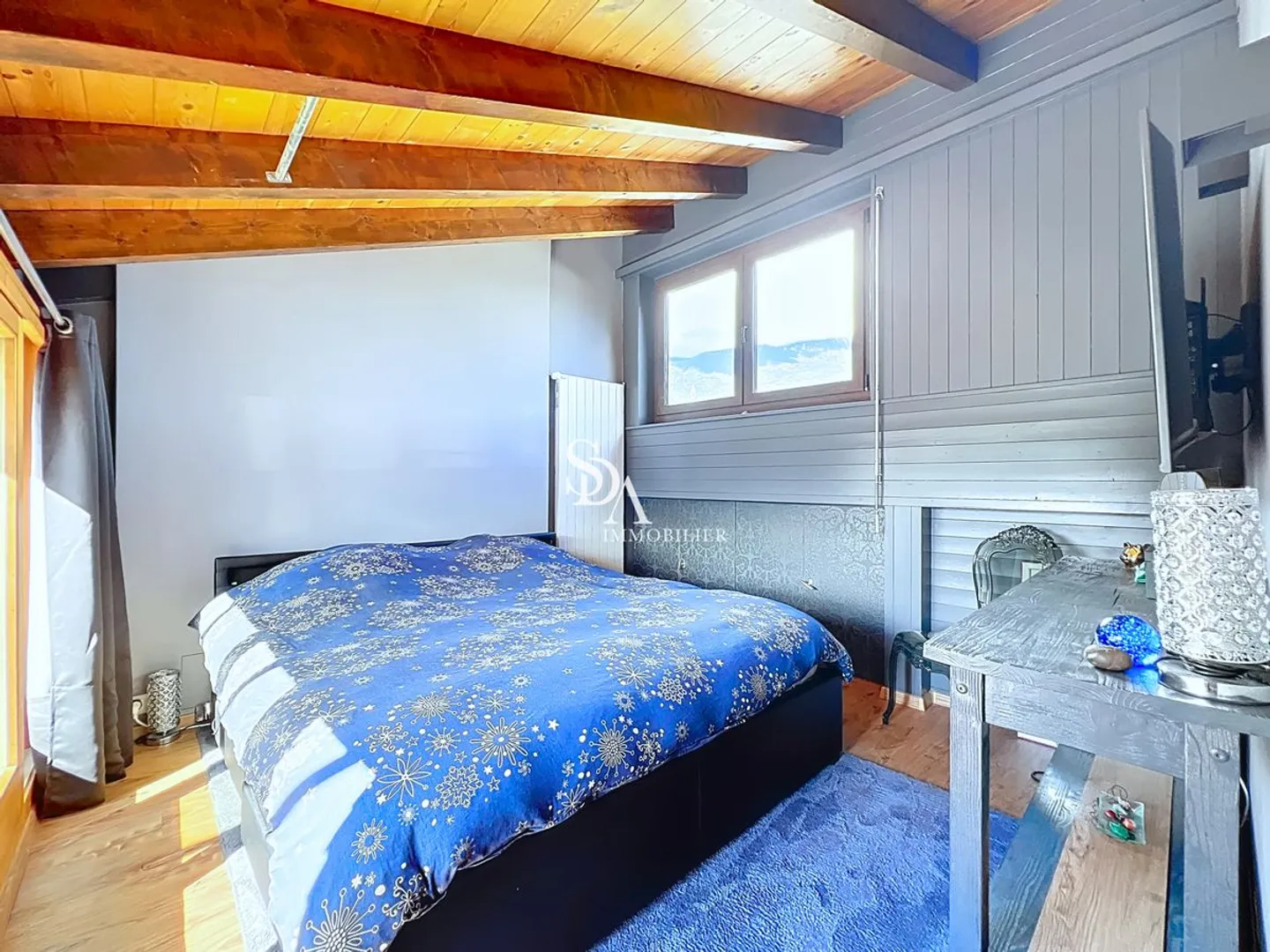 Sublime and spacious duplex - Photo 11 of 13
