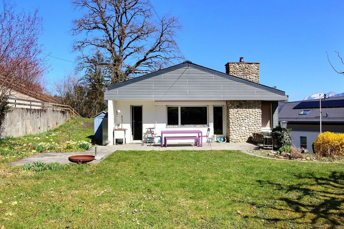 Diese geräumige und helle Einfamilienvilla bietet sehr interessantes Potenzial! - Foto 10 von 10