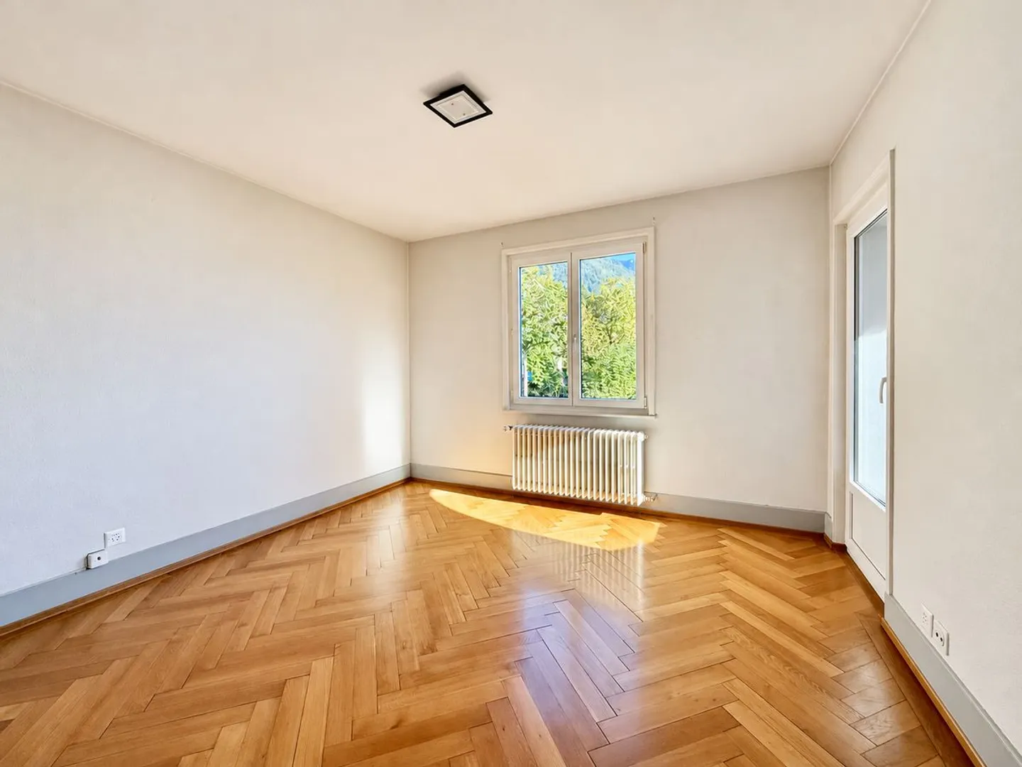 Montreux - Charming 2.5-room apartment close to everything! - Photo 2 of 4