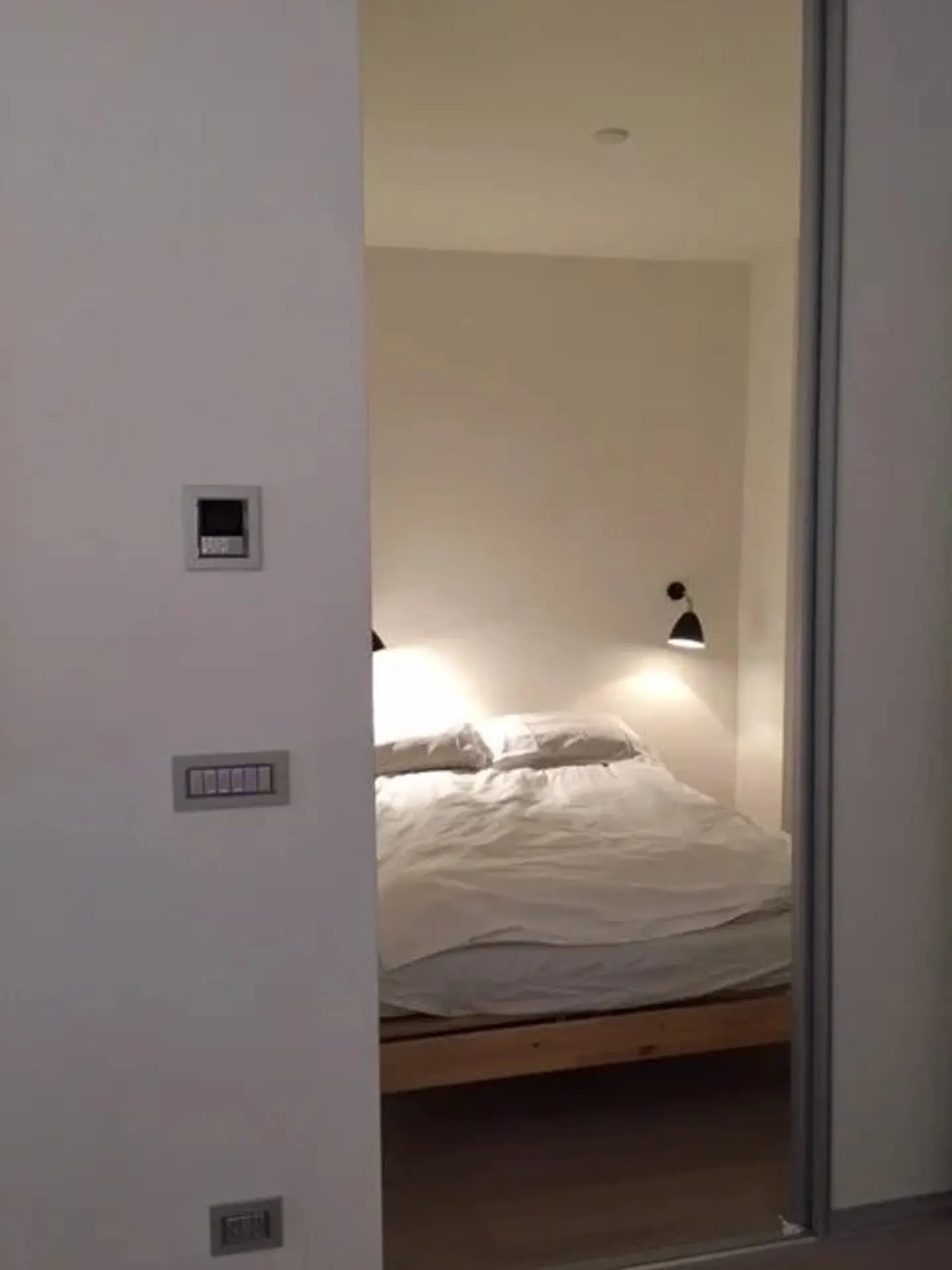 Renovated and furnished apartment with service - Photo 7 of 10