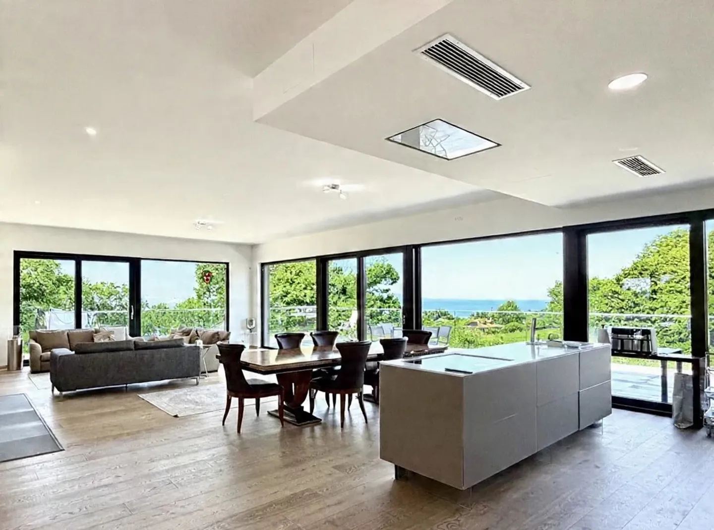 Villa moderne avec vue lac - Photo 5 sur 13