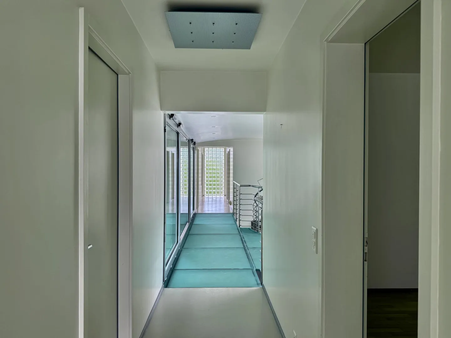 Grande villa contemporanea di 500m², piscina, tranquilla, vista sul Giura - Foto 12 di 13