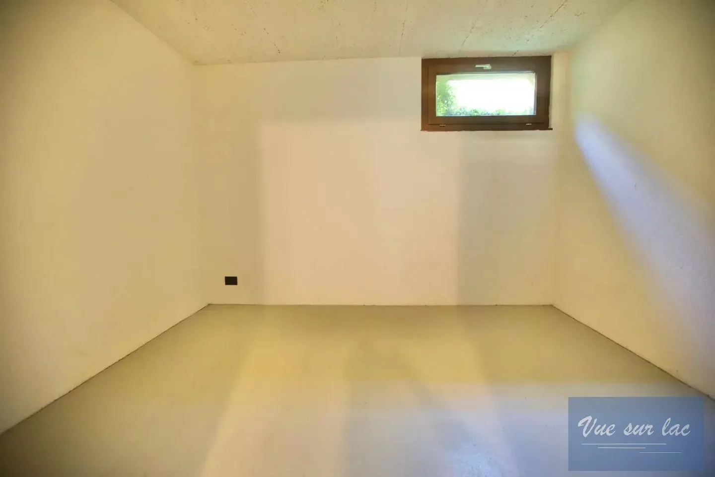 Villa contemporanea, bella parcella tranquilla e senza affacci - Foto 10 di 13