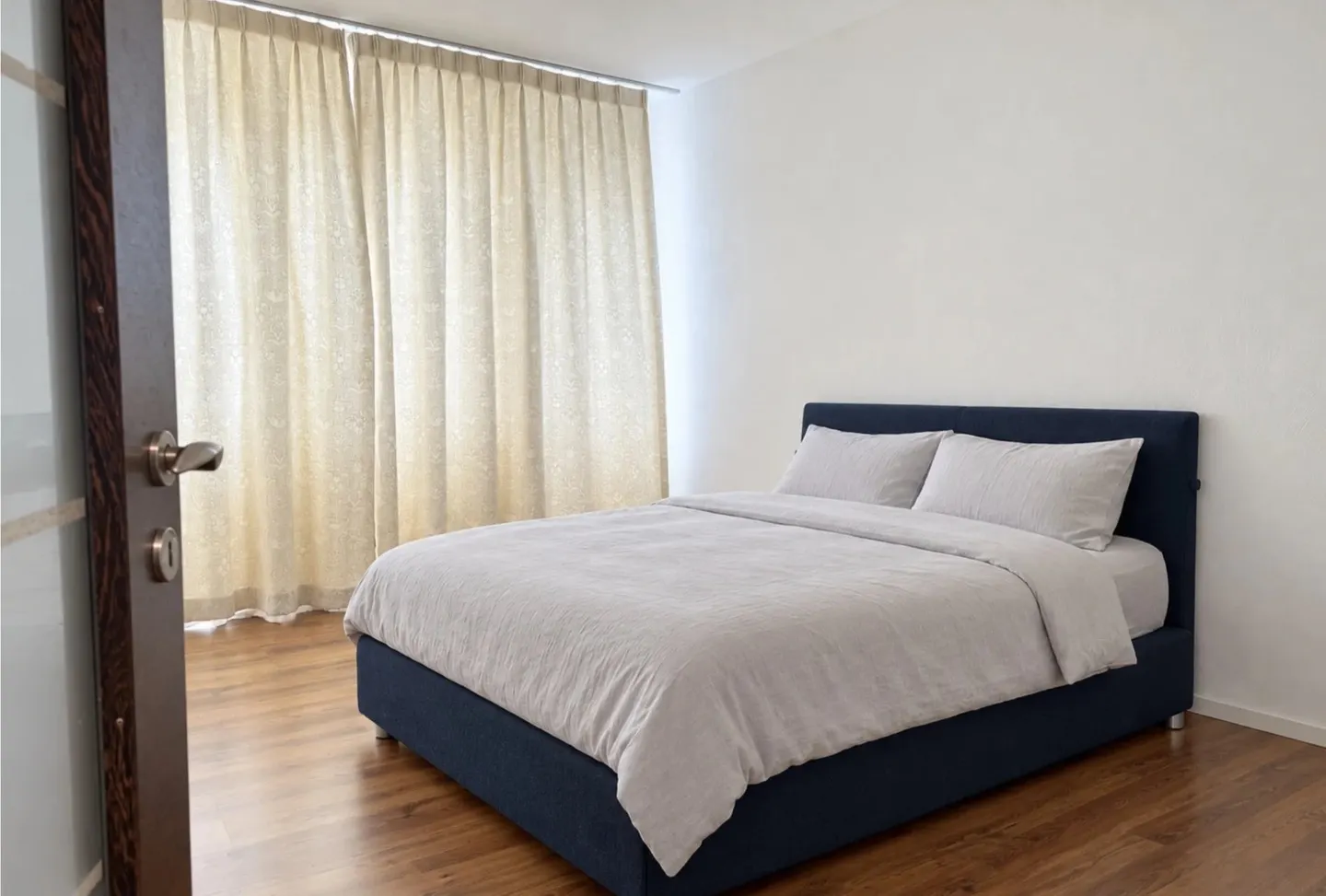 Spacious apartment in the center of Montreux – Facing the lake – Sale authorized for foreigners - Photo 7 of 13