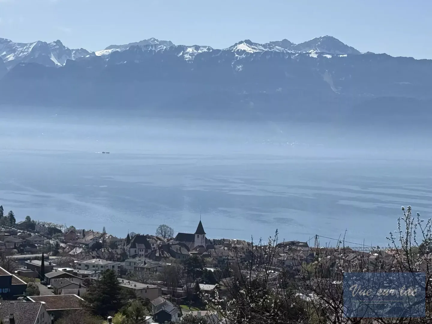 Villa contemporaine avec vue sur le lac - Photo 1 sur 10
