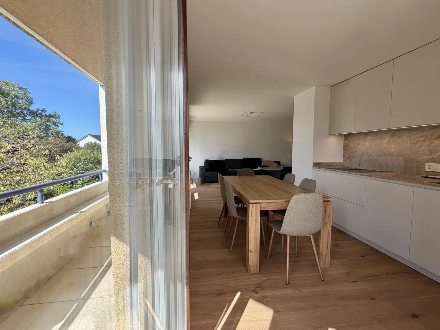 Appartement de Luxe à St-Sulpice - Photo 9 sur 13