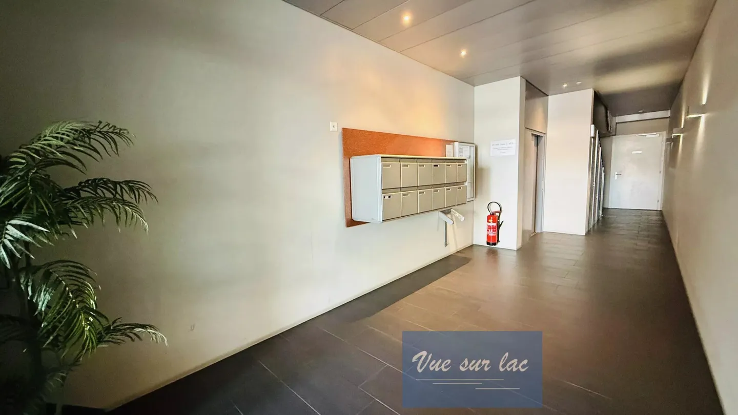 Apartment with lake view - Sale to foreigners allowed - Photo 10 of 12