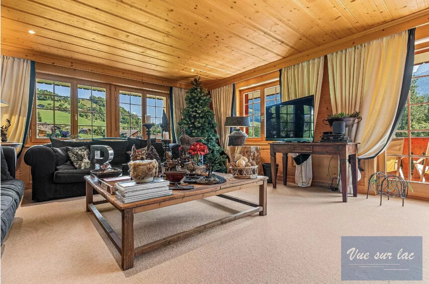 Sublimes Luxus- und Panoramaaussicht Wohnung nur wenige Minuten von Gstaad - Foto 4 von 11