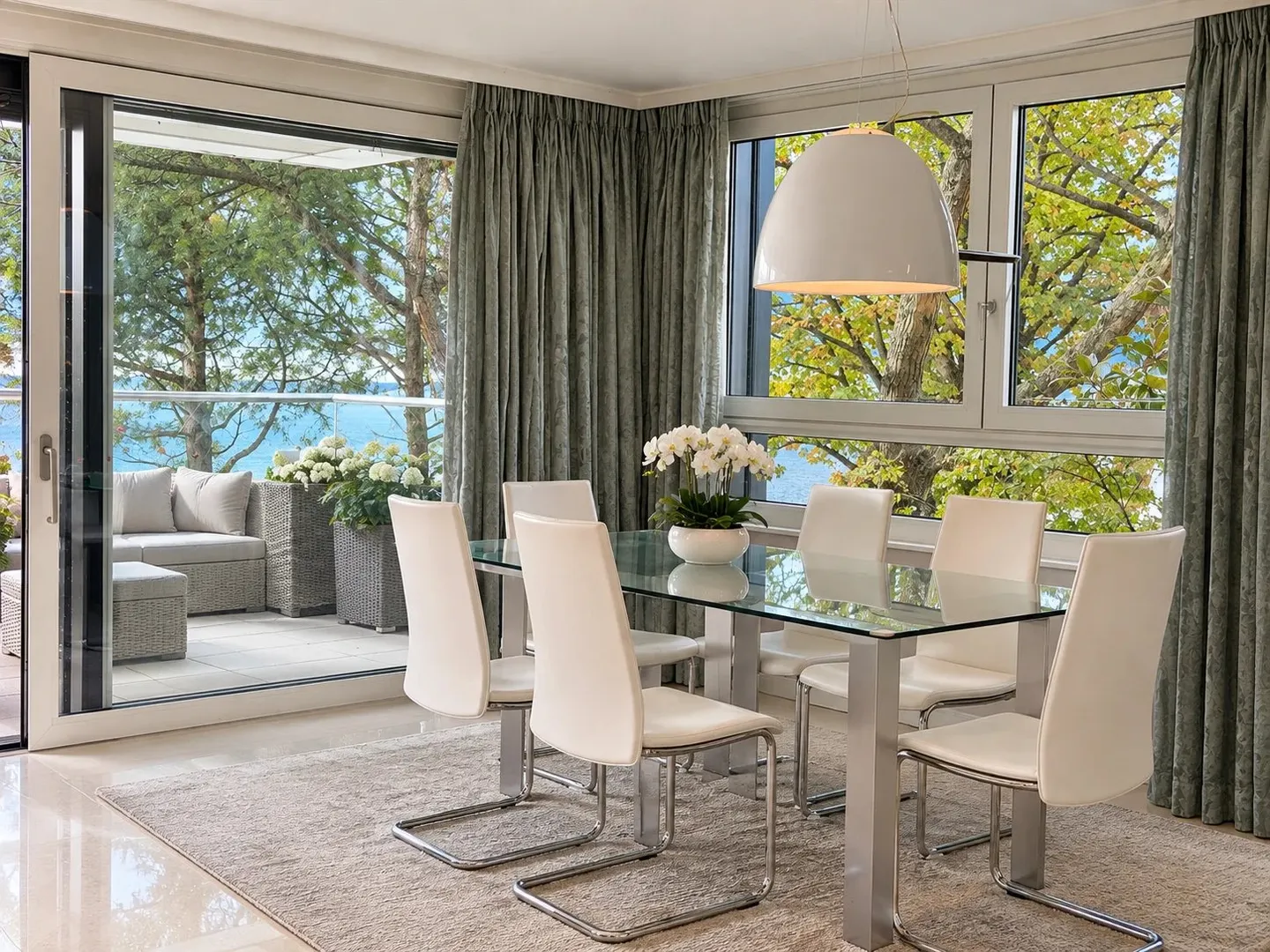 Apartment facing the lake in Montreux – Sale authorization for foreigners - Photo 1 of 12