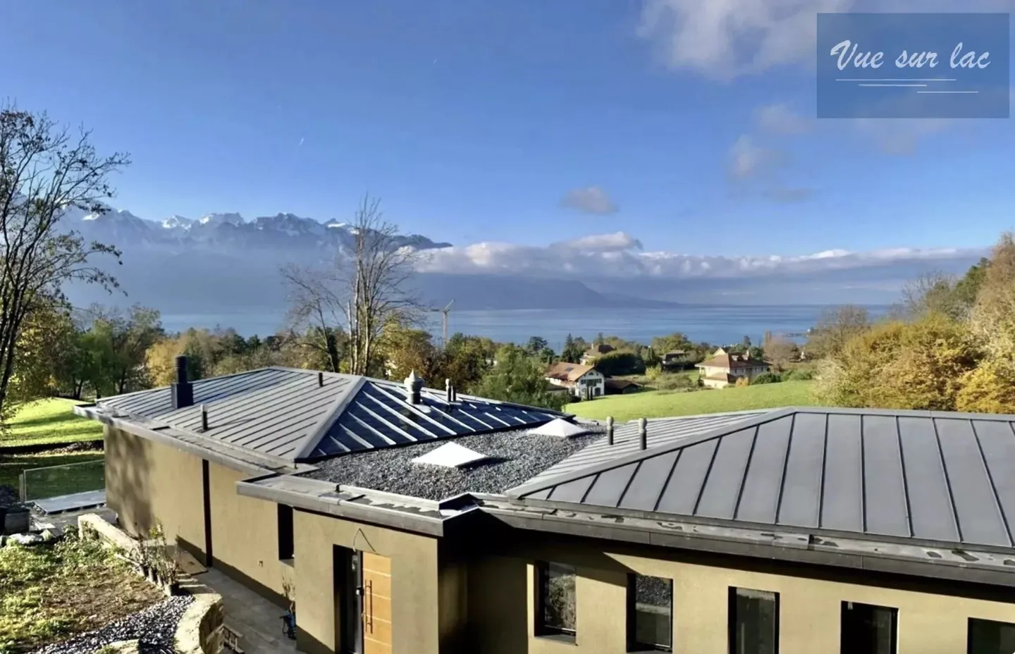 Außergewöhnliche moderne Villa mit Panoramablick. - Foto 3 von 13