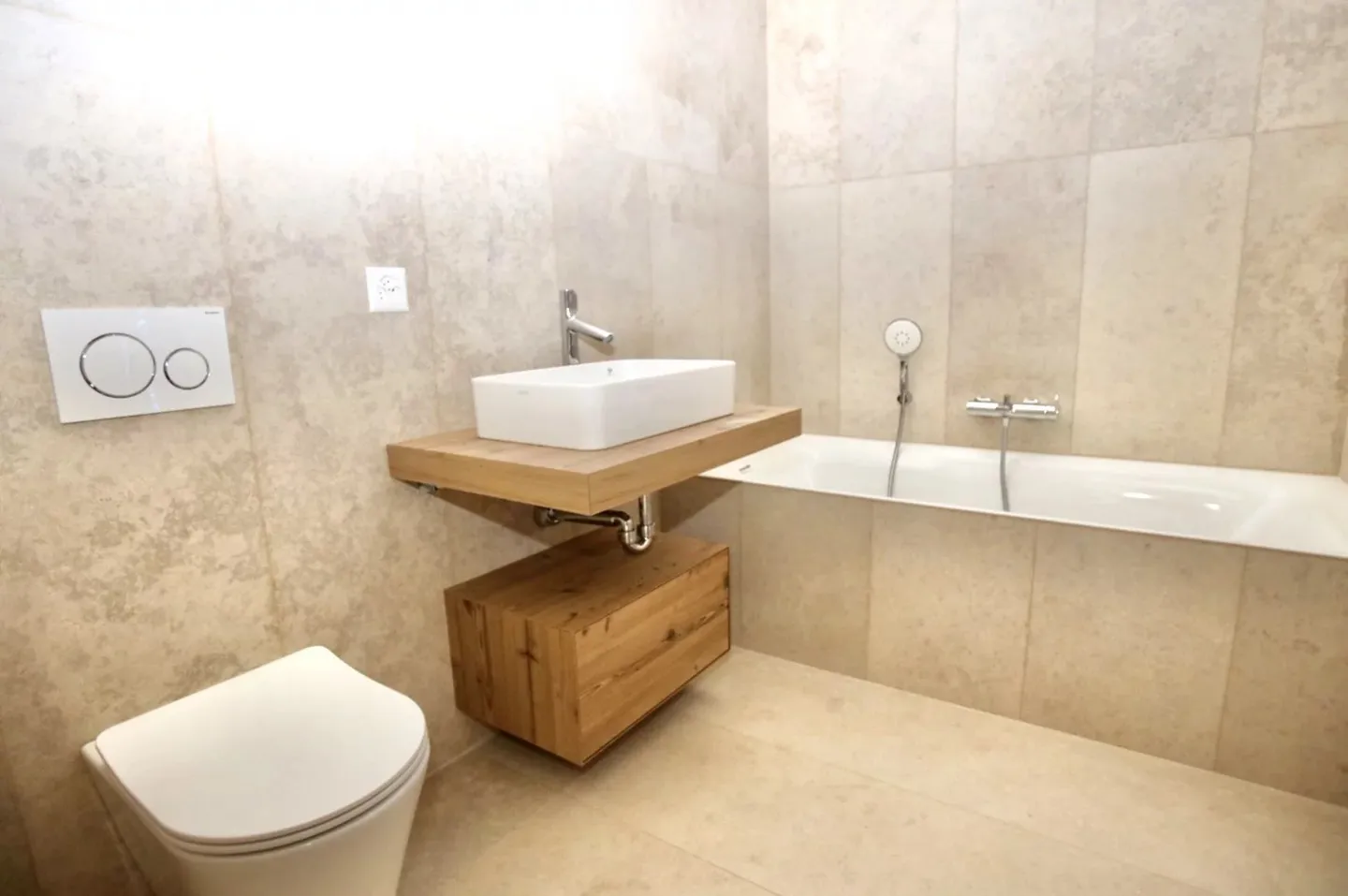 Außergewöhnliche moderne Villa mit Panoramablick. - Foto 12 von 13