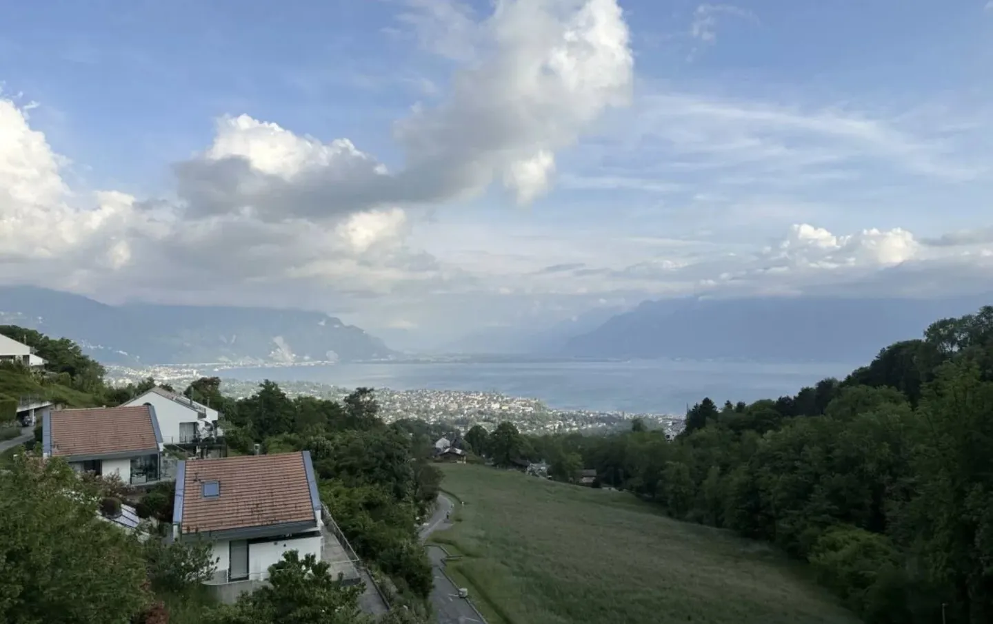 Nuovo appartamento al piano terra con vista lago mozzafiato - Foto 13 di 13