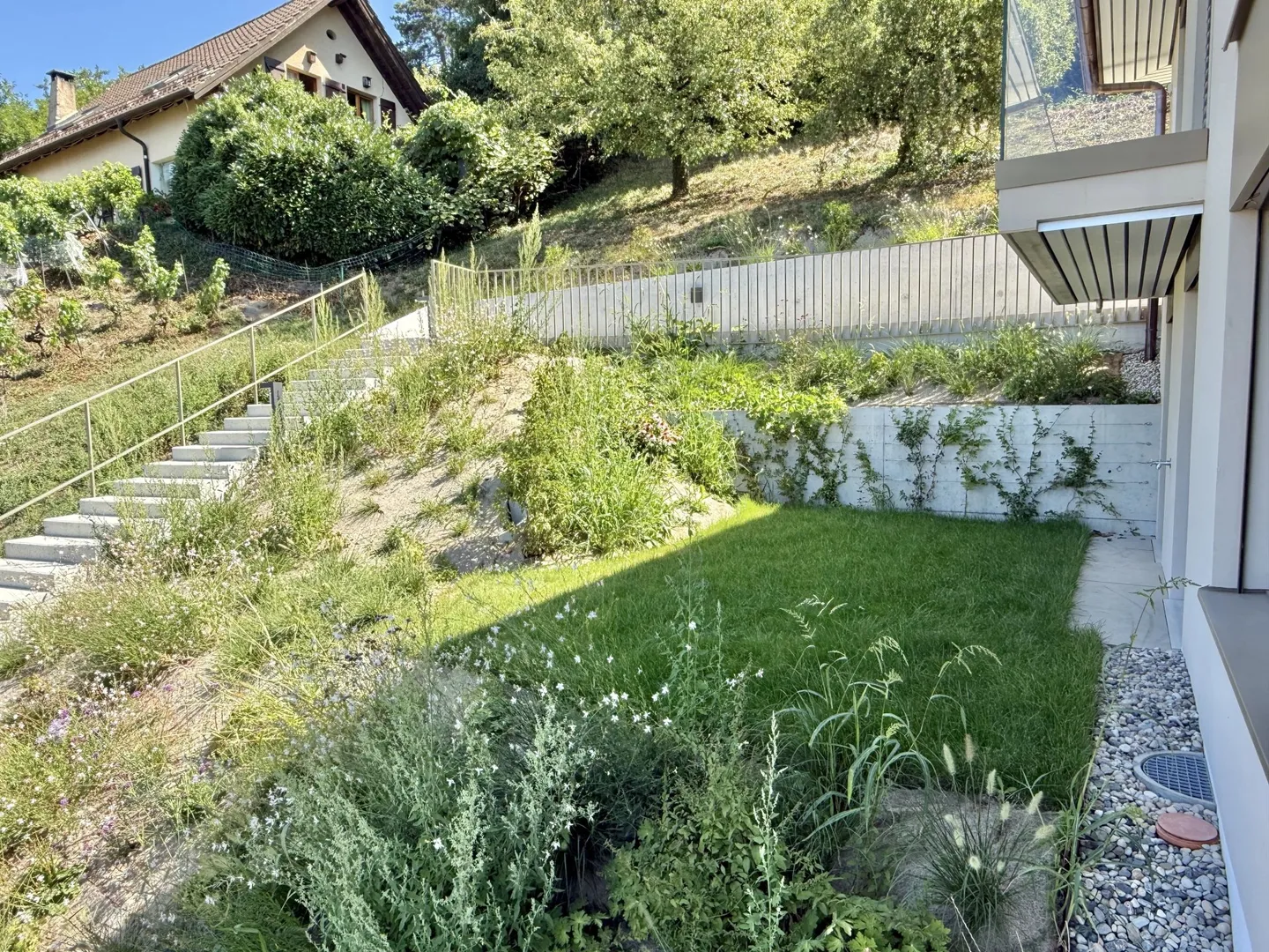 Neue Wohnung mit Garten, Panoramablick auf den See! - Foto 1 von 13