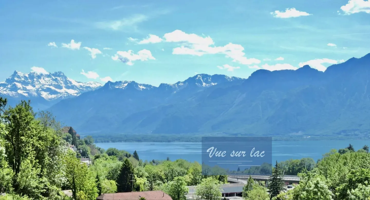 Außergewöhnliche moderne Villa mit Panoramablick. - Foto 2 von 13