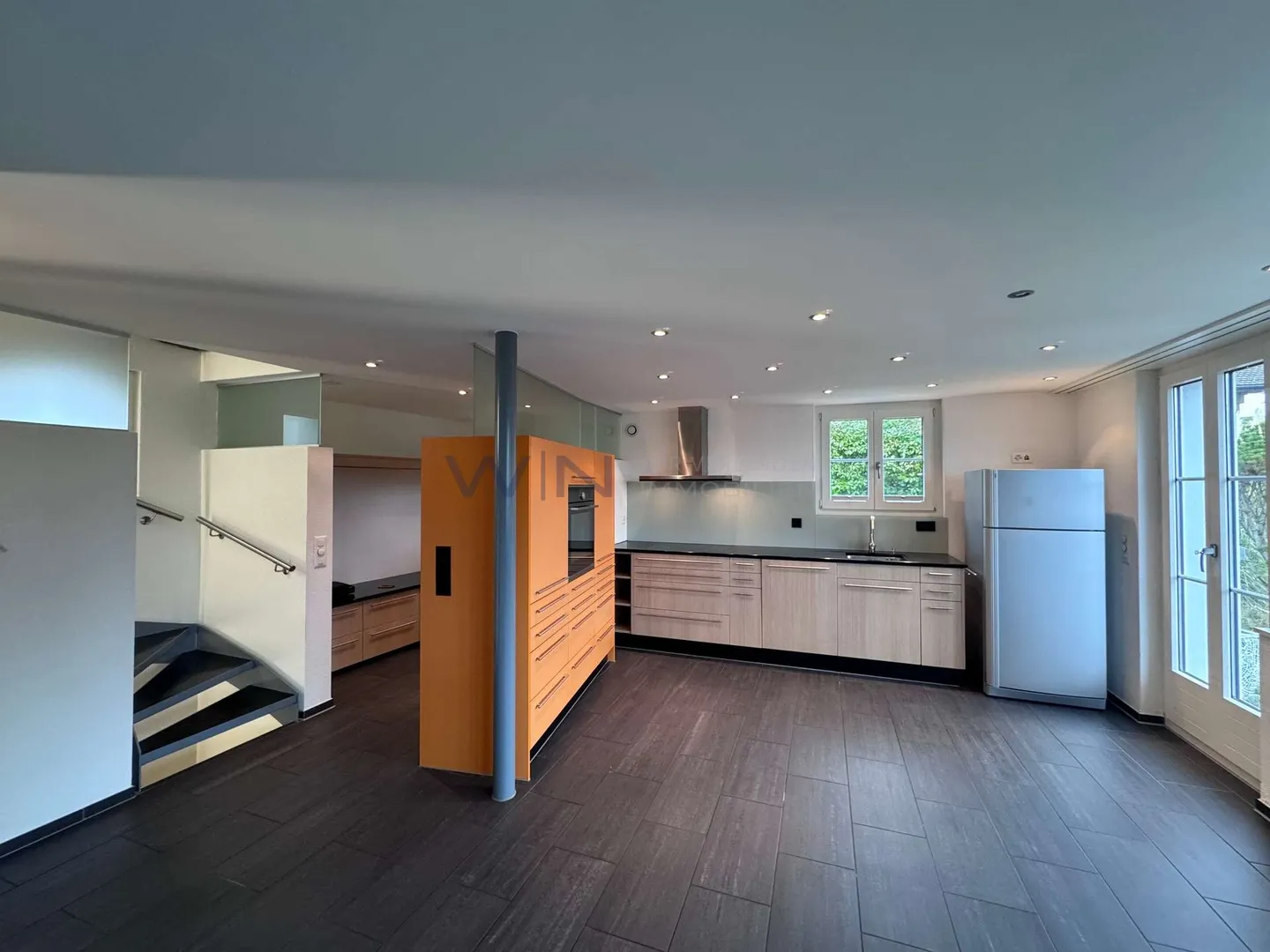 Moderne Haus mit Garten - Foto 6 von 13