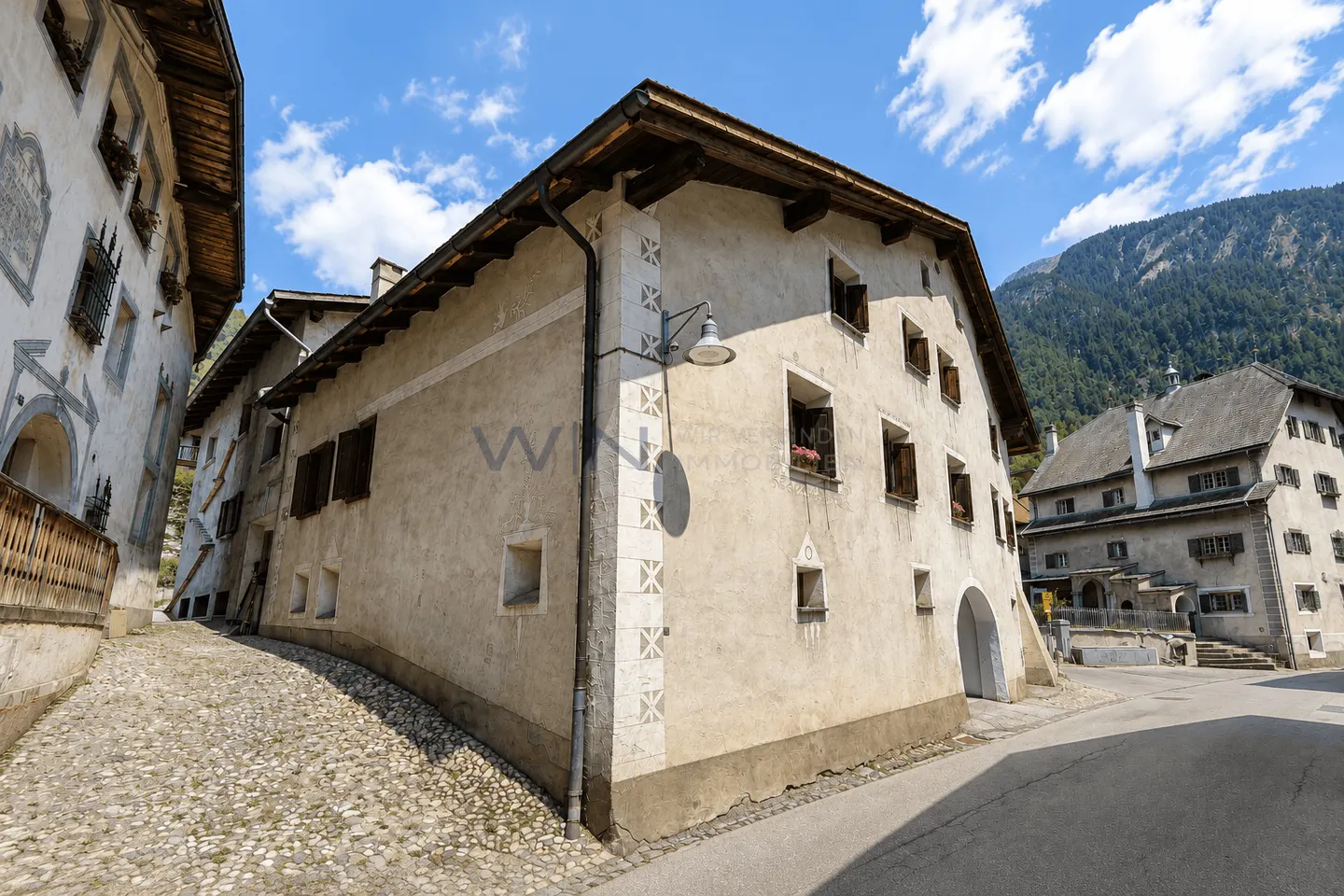 Engadine Multi-Family House in Filisur - Photo 2 of 13