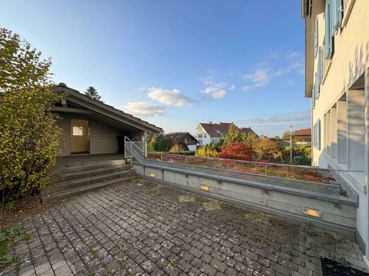 Moderne Haus mit Garten - Foto 10 von 13