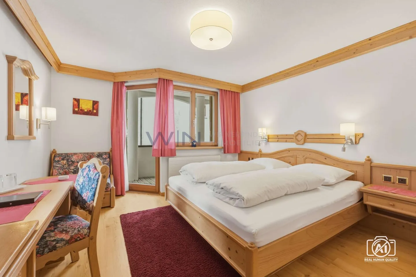 Exclusive hotel gem in a prime alpine location - Photo 10 of 13