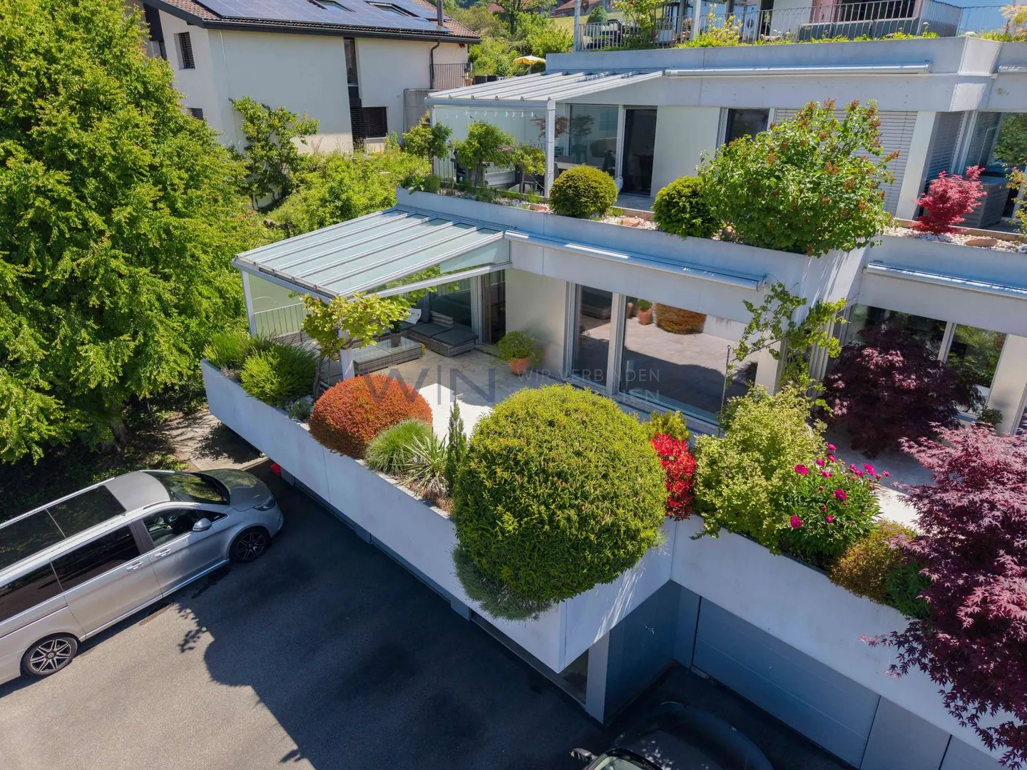 Vue dégagée, soleil et tout sur un seul niveau - Photo 2 sur 9