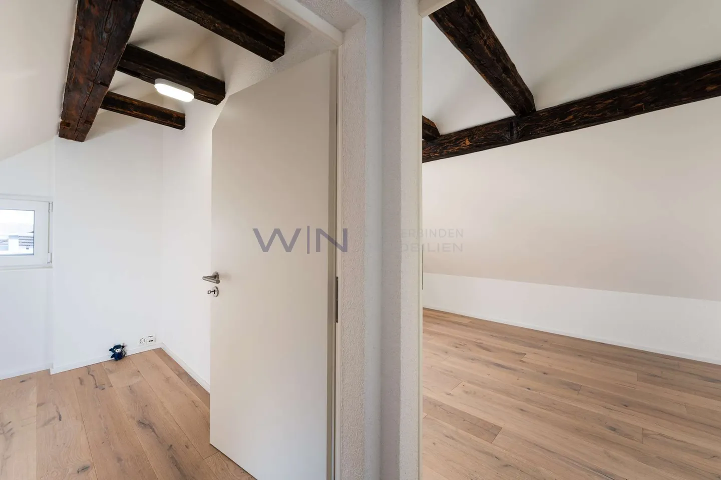 Charme de l'ancien bâtiment avec vue sur la montagne et jardin privé - Photo 9 sur 13