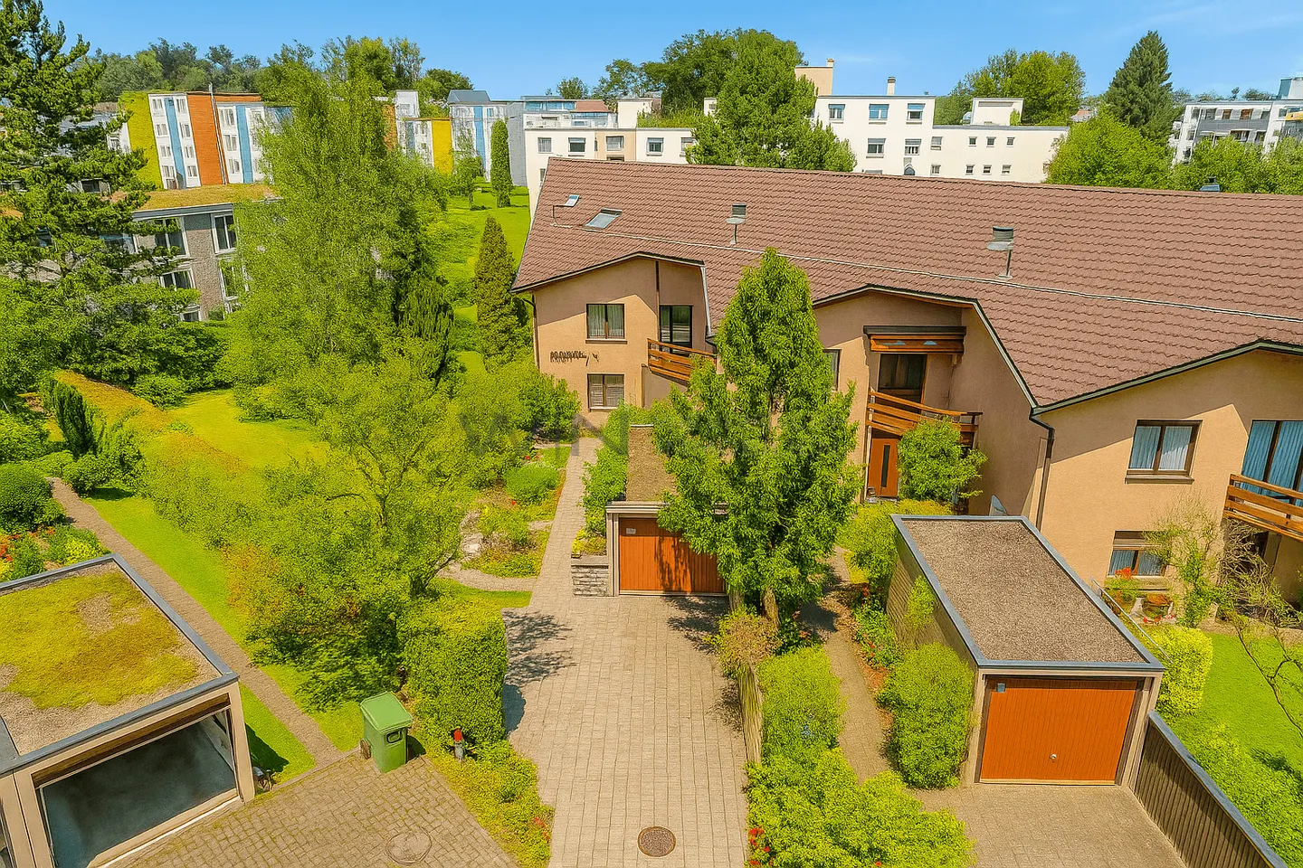 Maison d'angle de 9,5 pièces avec zone W4 et réserve de développement - Photo 7 sur 7