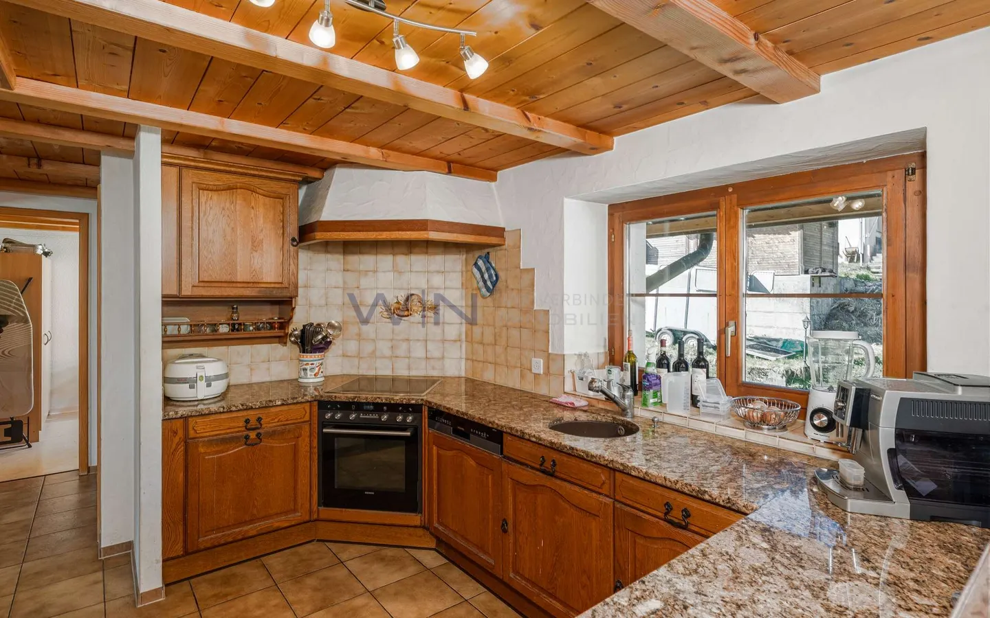 Property from 1905 with workshop and stream - Photo 3 of 9