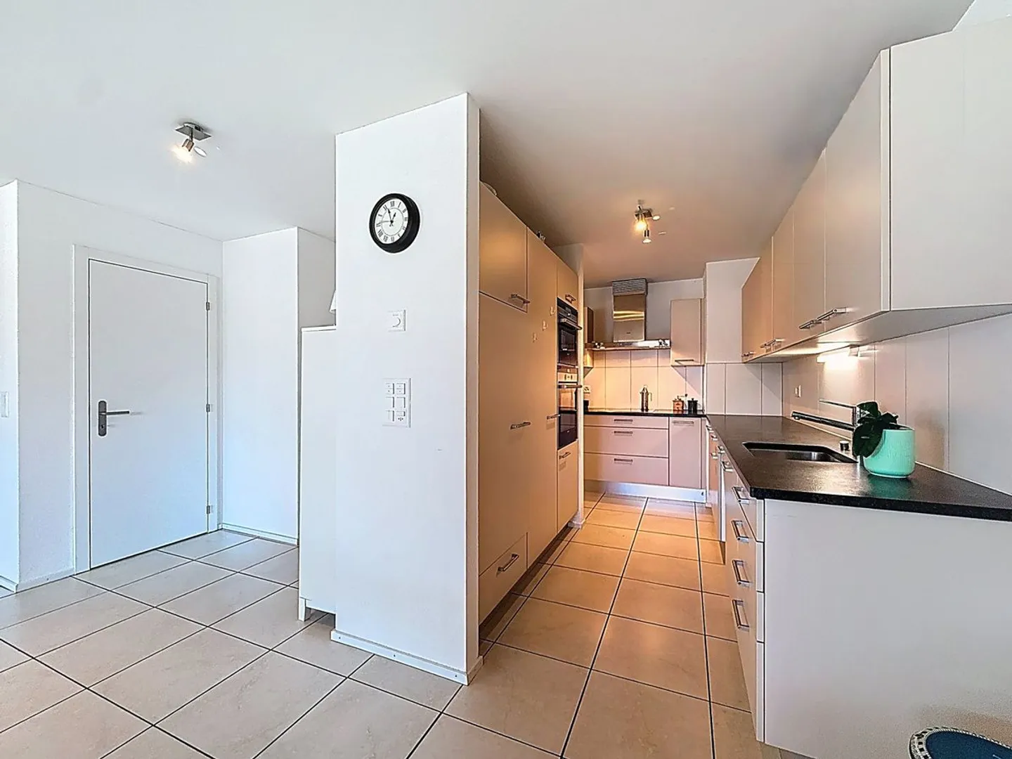 Zu vermieten: 4,5 Zimmer Duplex mit Balkon in Belfaux zu vermieten - Foto 1 von 11