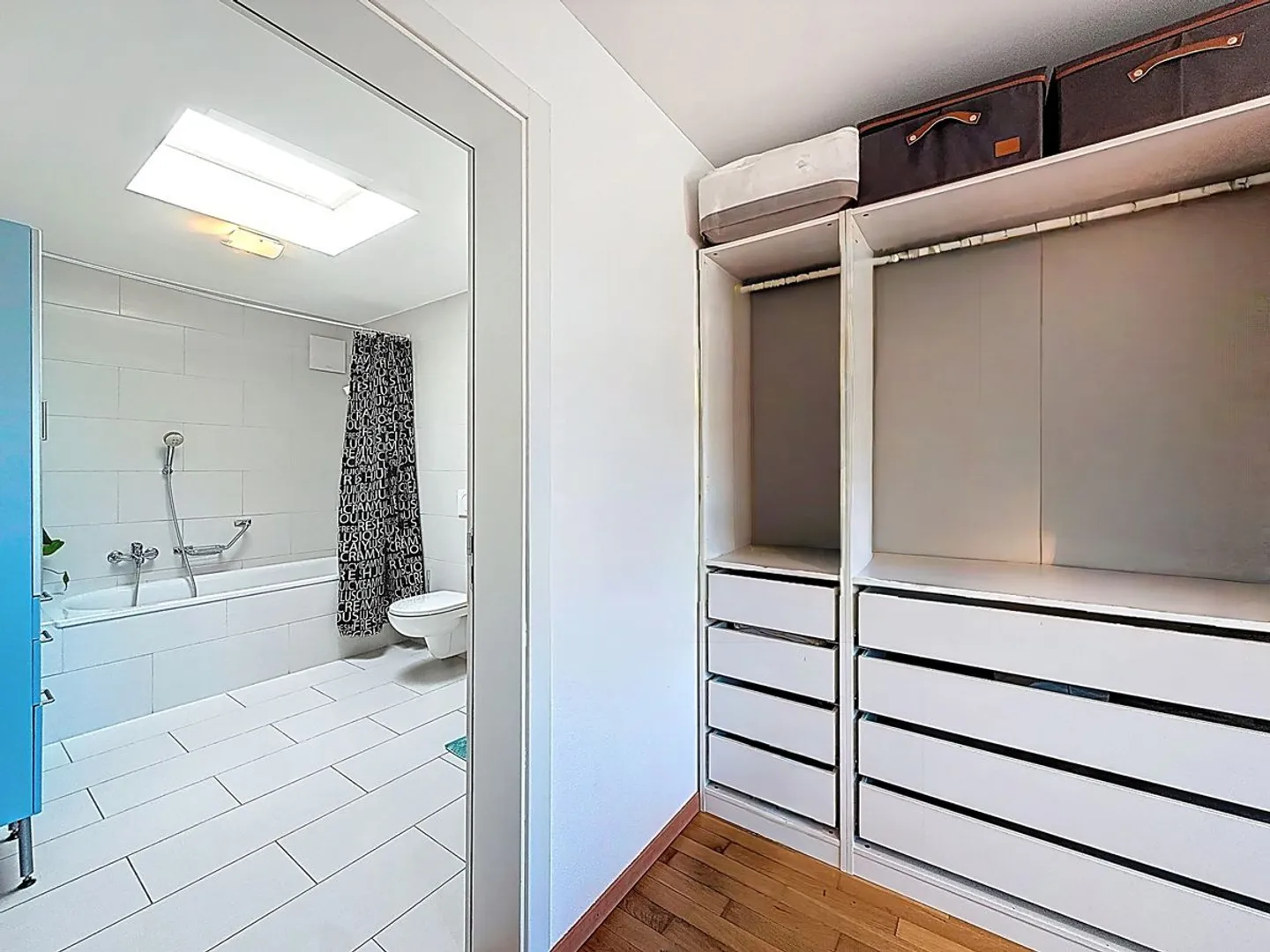 Heller Duplex mit 4,5 Zimmern, mit Südbalkon und freiem Blick - tolle Gelegenheit in Belfaux - Foto 8 von 13