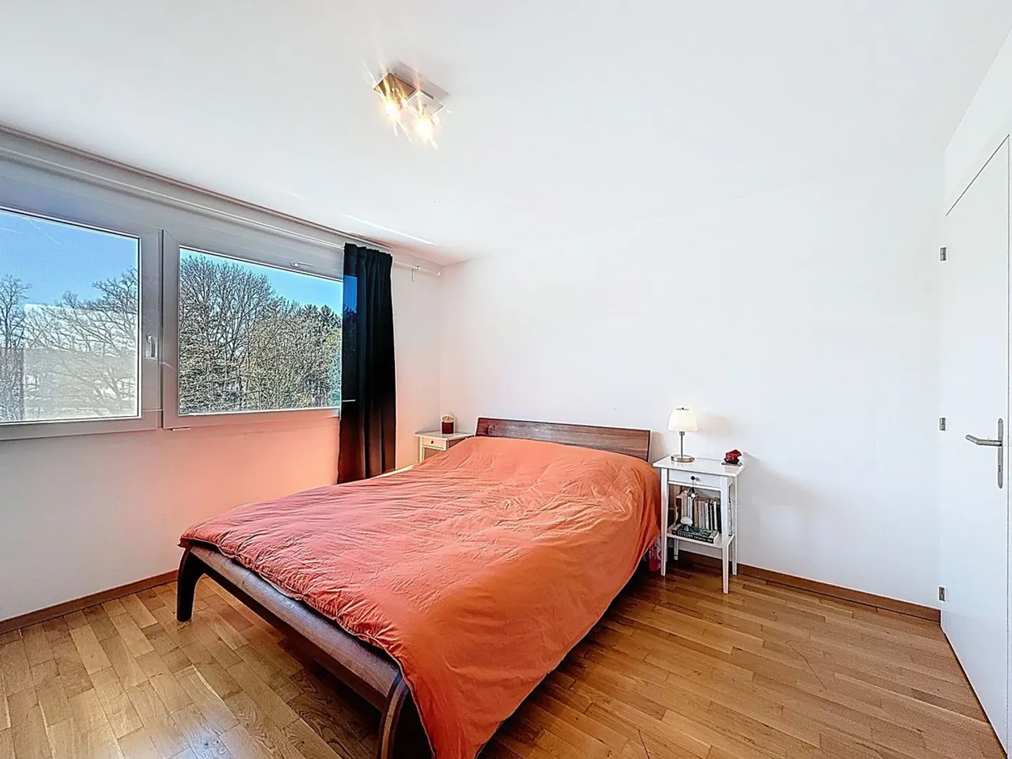 Zu vermieten: 4,5 Zimmer Duplex mit Balkon in Belfaux zu vermieten - Foto 6 von 11