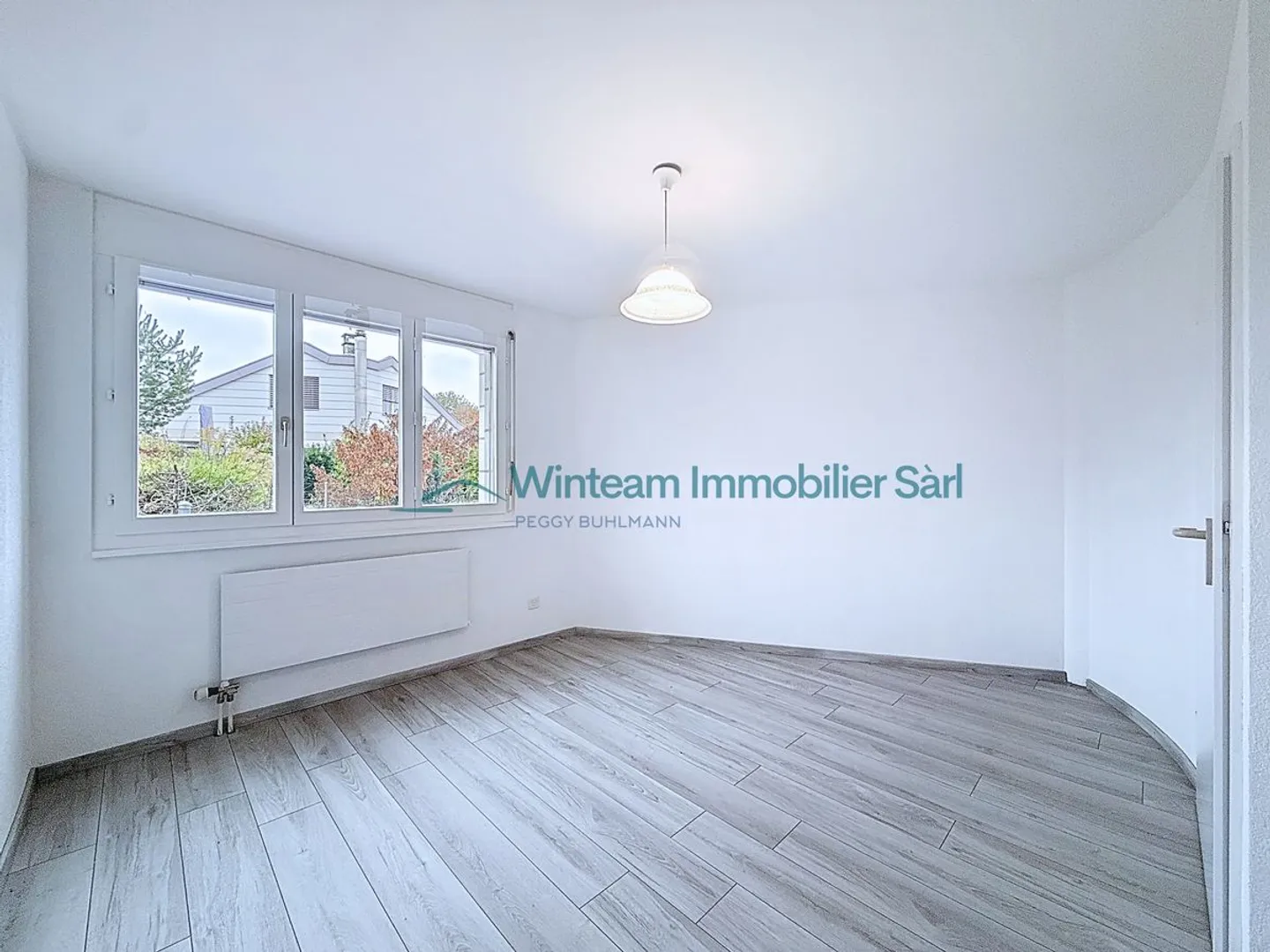 Vivez grand! Duplex lumineux 5,5 pièces avec vaste terrasse à Matran - Photo 6 sur 11