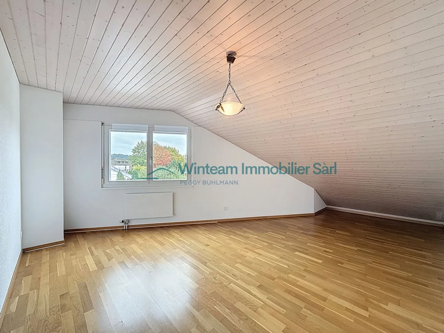 Vivez grand! Duplex lumineux 5,5 pièces avec vaste terrasse à Matran - Photo 9 sur 11
