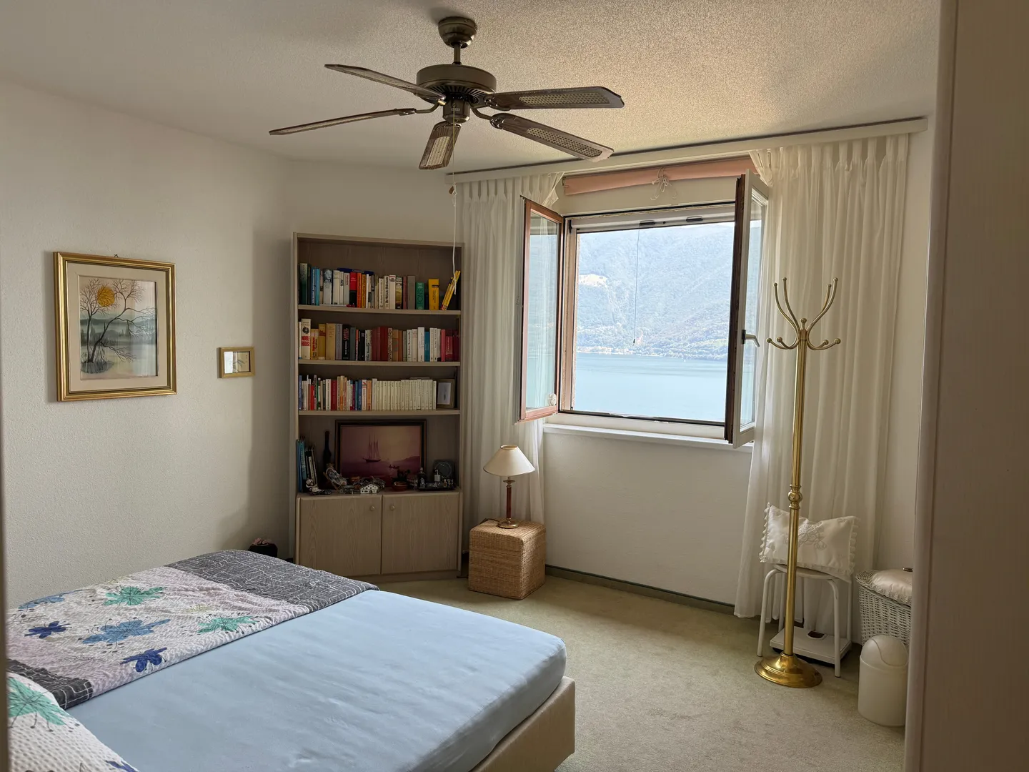 Acheter un appartement en attique de 2.5 pi&egrave;ces avec vue panoramique &agrave; Brissago - Photo 10 sur 13