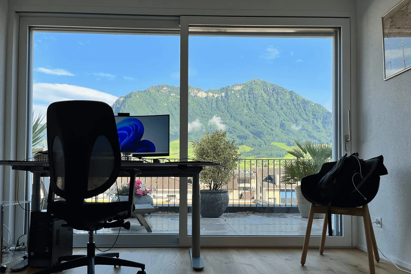 5.5-room penthouse with 112 m² south terrace in Ennetbürgen for rent - Photo 9 of 13