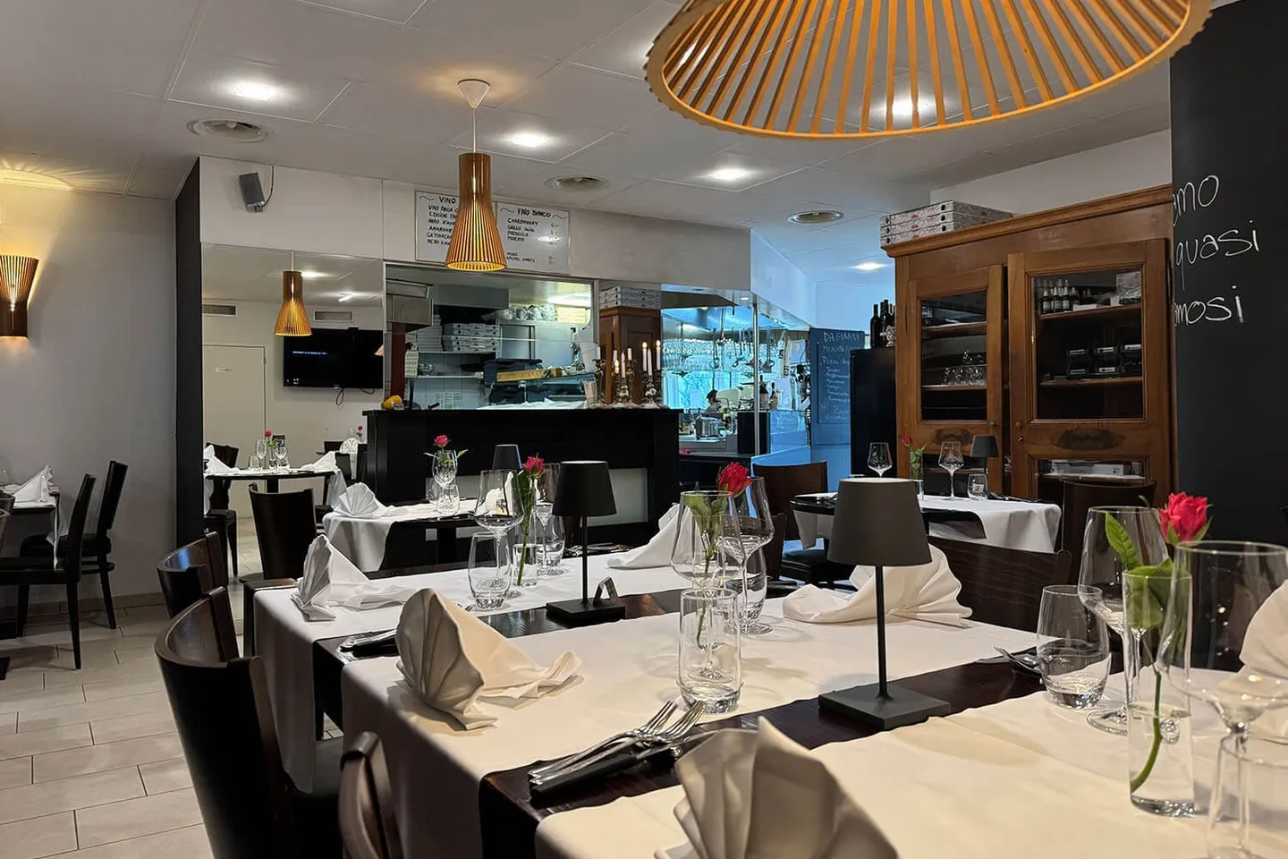 Gastrofläche mit Terrasse in Stans - sichtbare Lage mieten - Foto 3 di 13