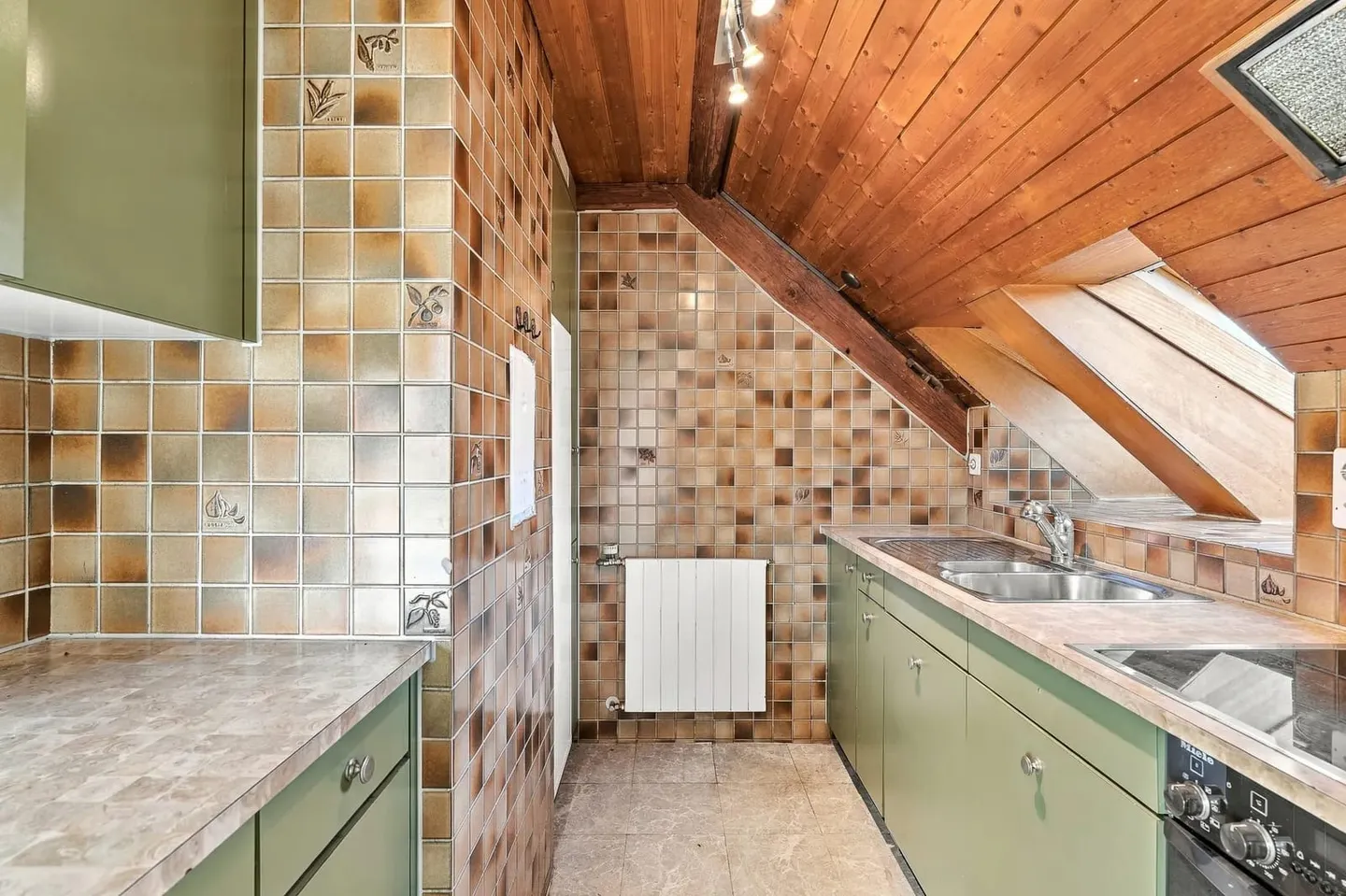 9.5-room house with attic apartment and barn in Würenlos - Photo 10 of 13