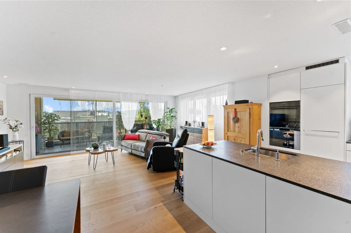 Appartement de 4,5 pièces de haute qualité avec standard Minergie à Hägglingen - Photo 3 sur 13