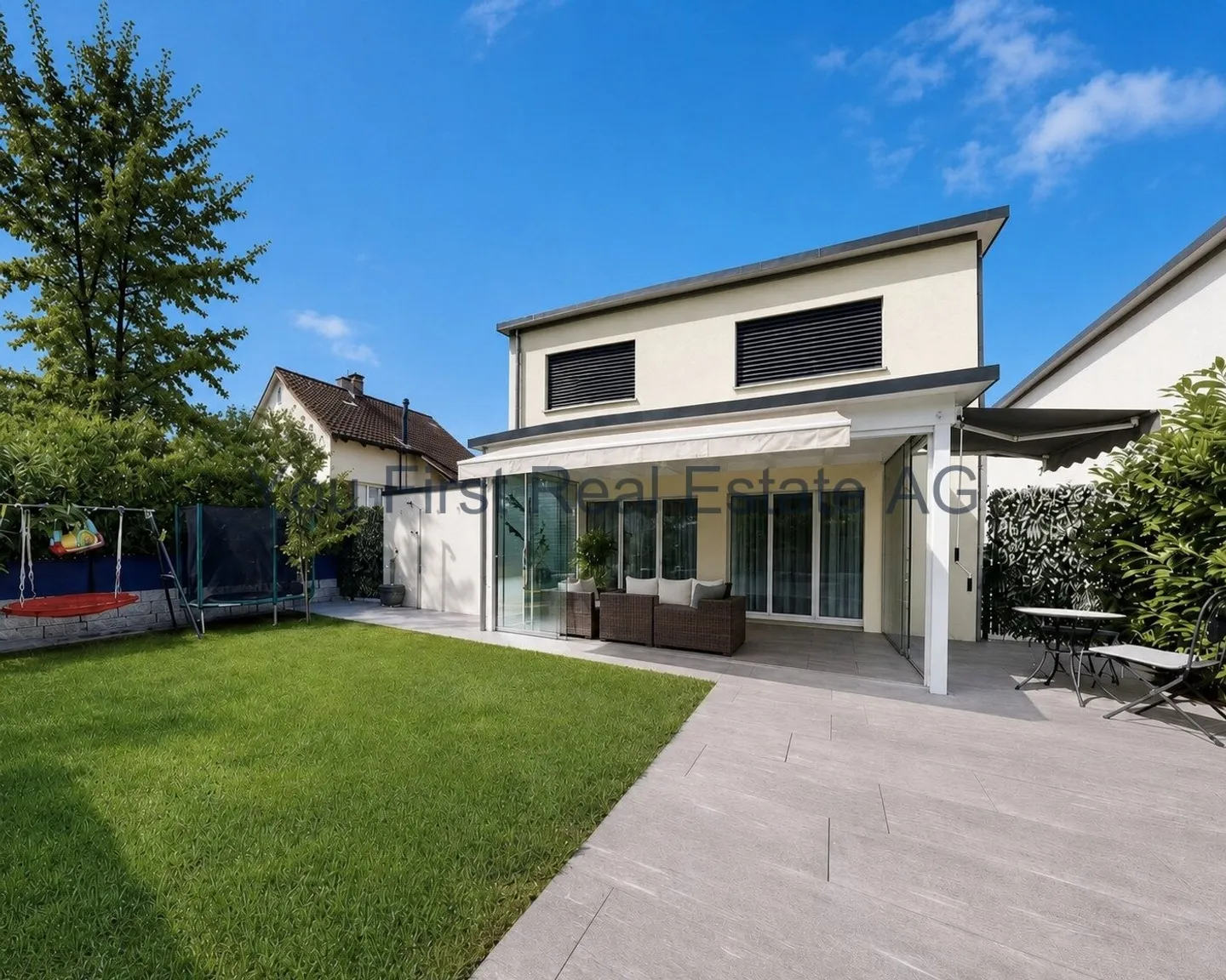 More than standard - High-quality single-family home with winter garden - Photo 1 of 12