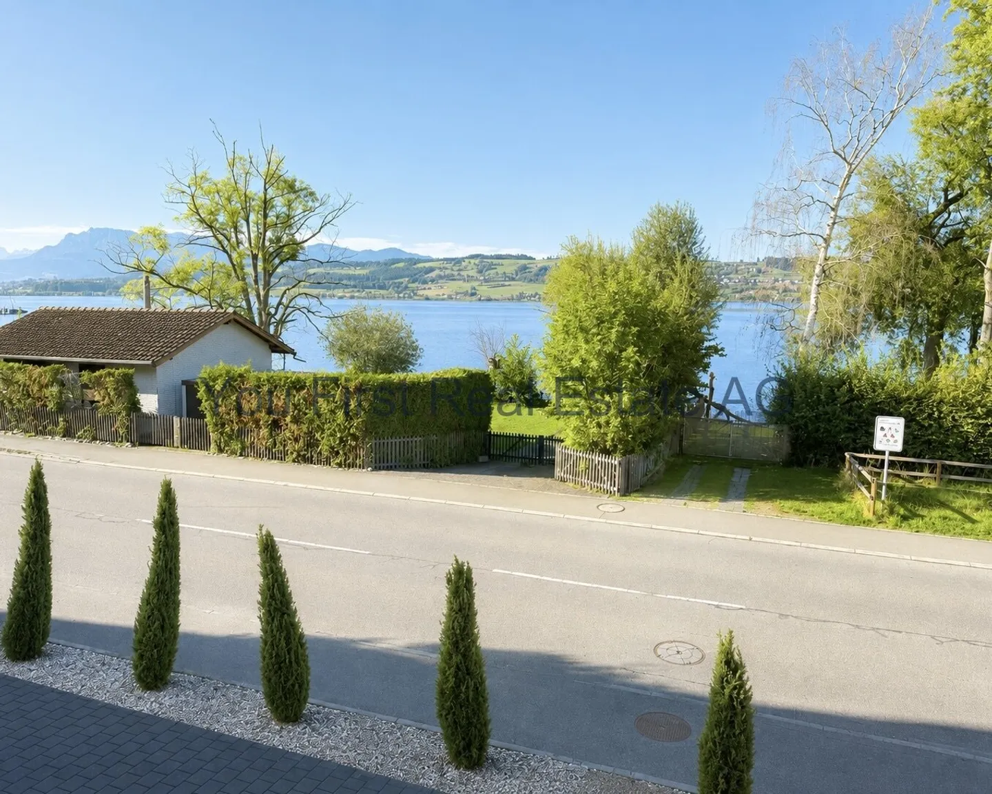 Office, practice &amp; business premises with 180° lake view - Photo 4 of 11
