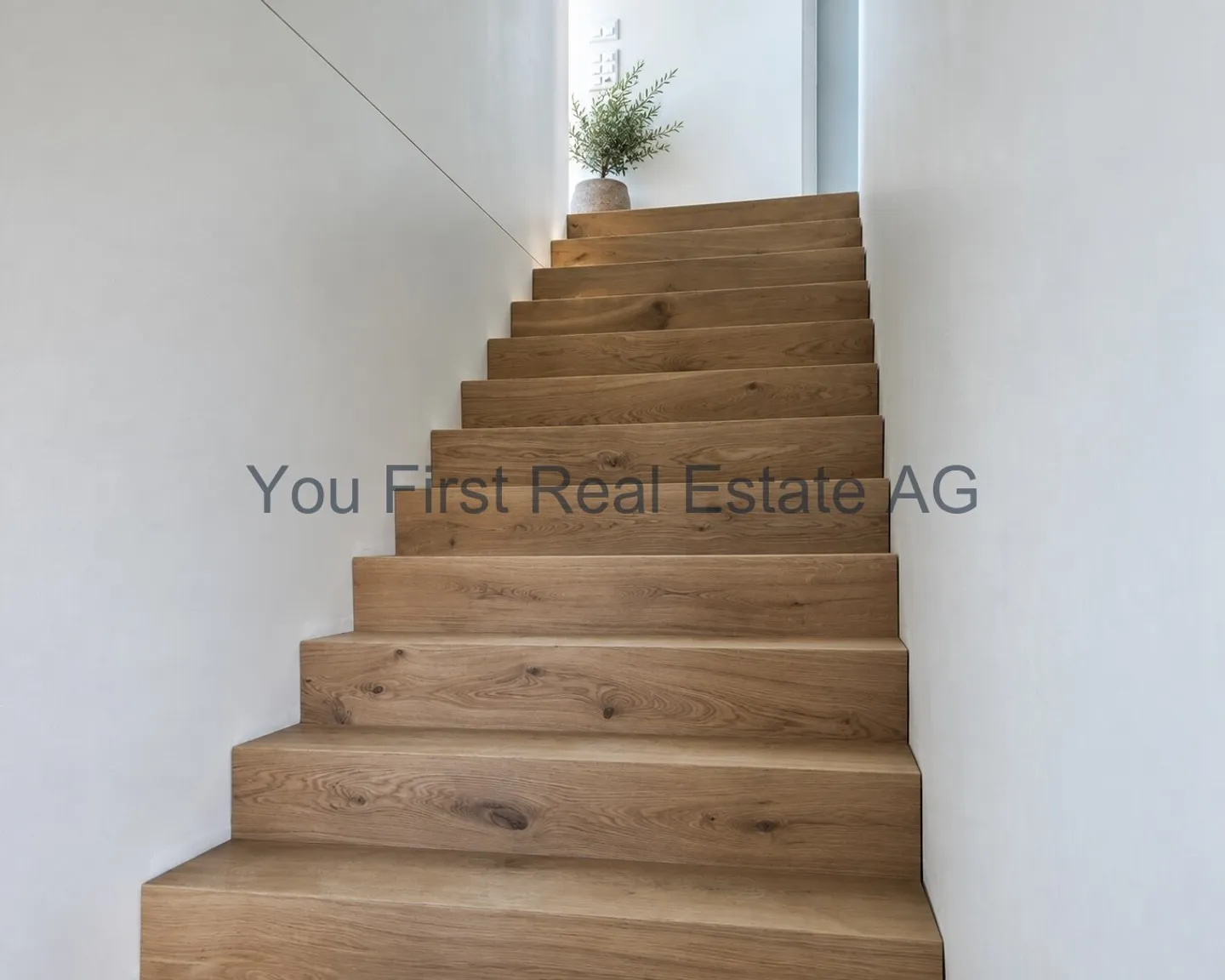 Newly built 3.5-room penthouse apartment with spacious wrap-around terrace - Photo 6 of 11