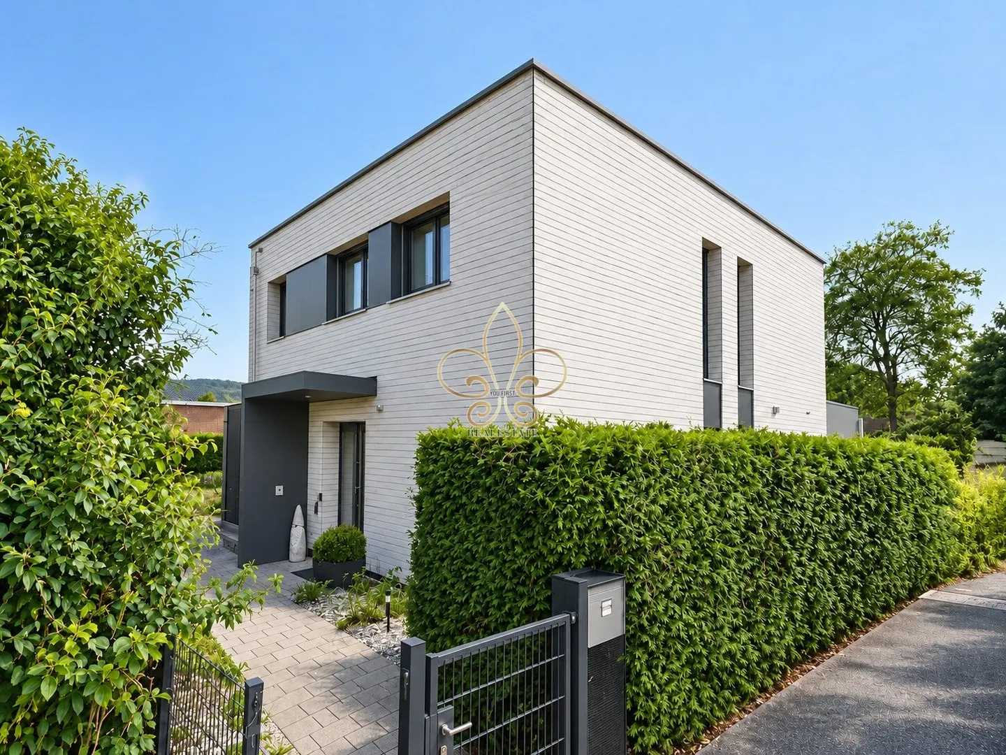 Modernes Einfamilienhaus mit Wintergarten - Foto 1 von 12