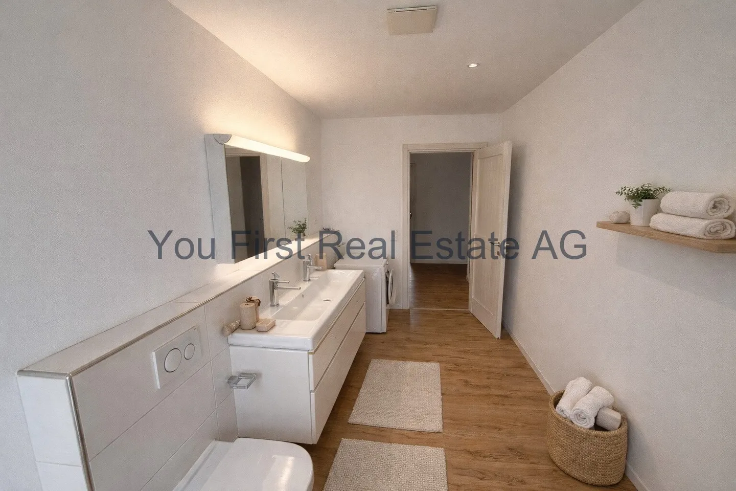 Appartement moderne de 4,5 pièces au rez-de-chaussée avec patio et équipements de haute qualité - Photo 6 sur 8