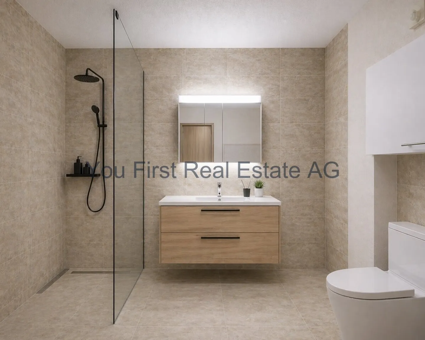 Appartamento di 3.5 locali elegantemente ristrutturato per la prima occupazione con balcone e garage - Foto 3 di 12