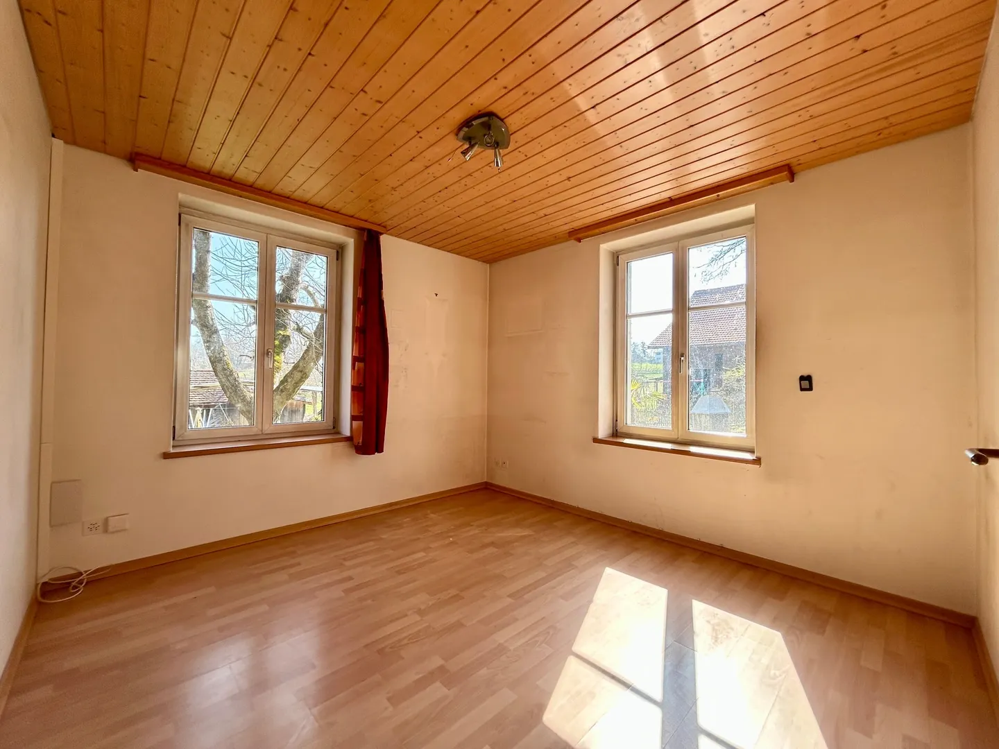 Maison bifamiliale avec 2 appartements et 7 chambres à Häuslenen à vendre - Photo 5 sur 13