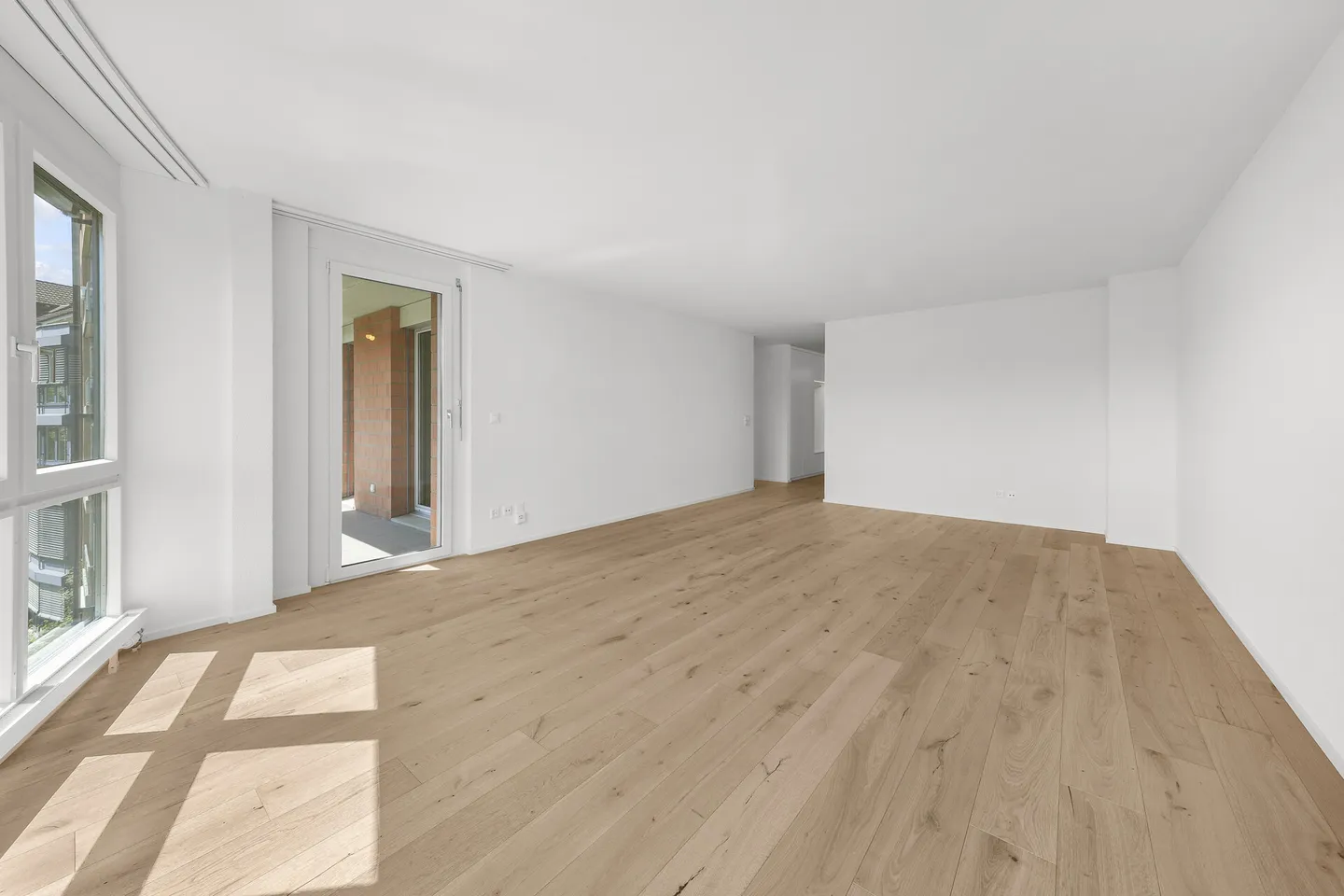 Einziehen und wohlfühlen: Hochwertig ausgebaute 4.5-Zimmer-Wohnung - Photo 4 of 13