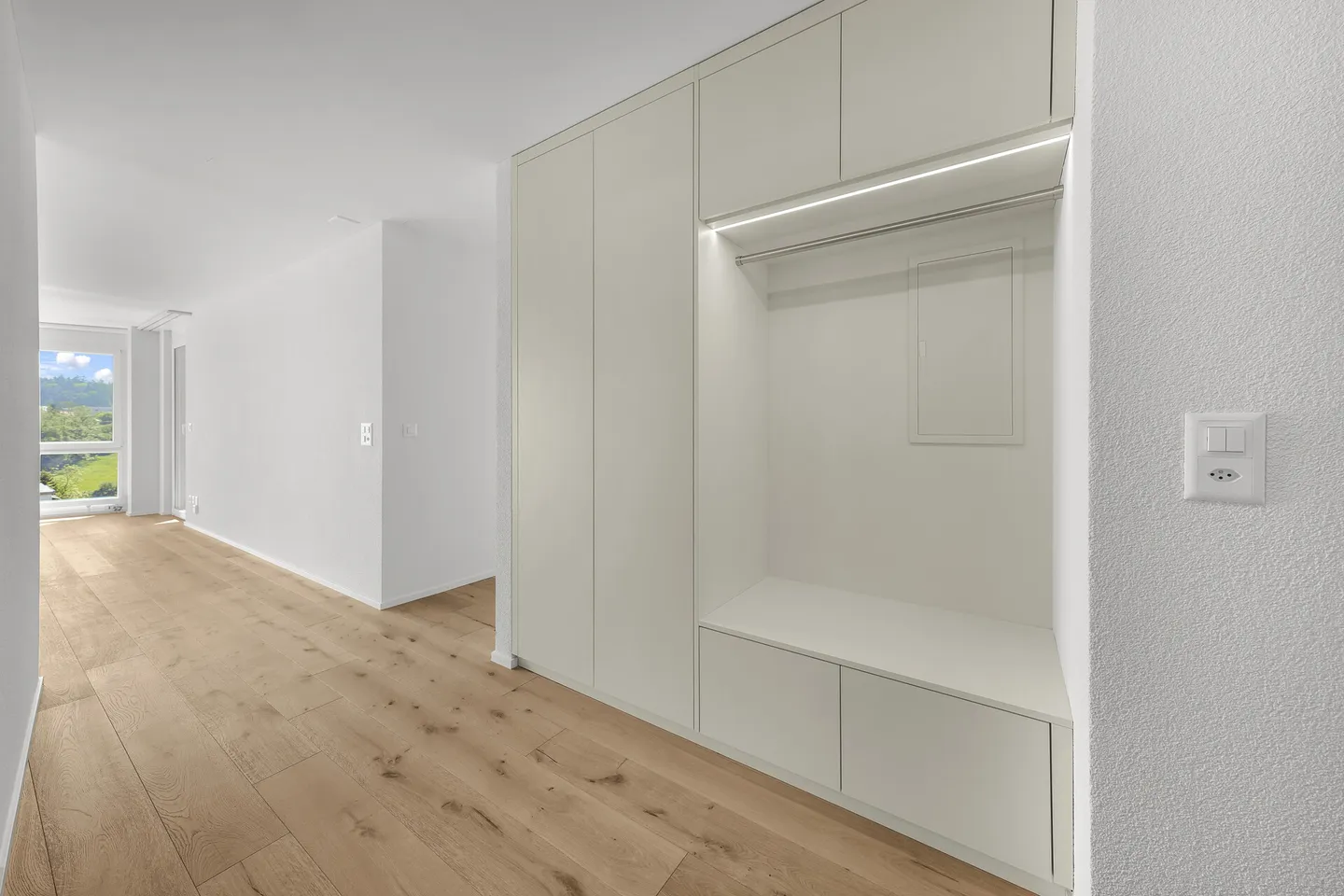 Einziehen und wohlfühlen: Hochwertig ausgebaute 4.5-Zimmer-Wohnung - Photo 5 of 13