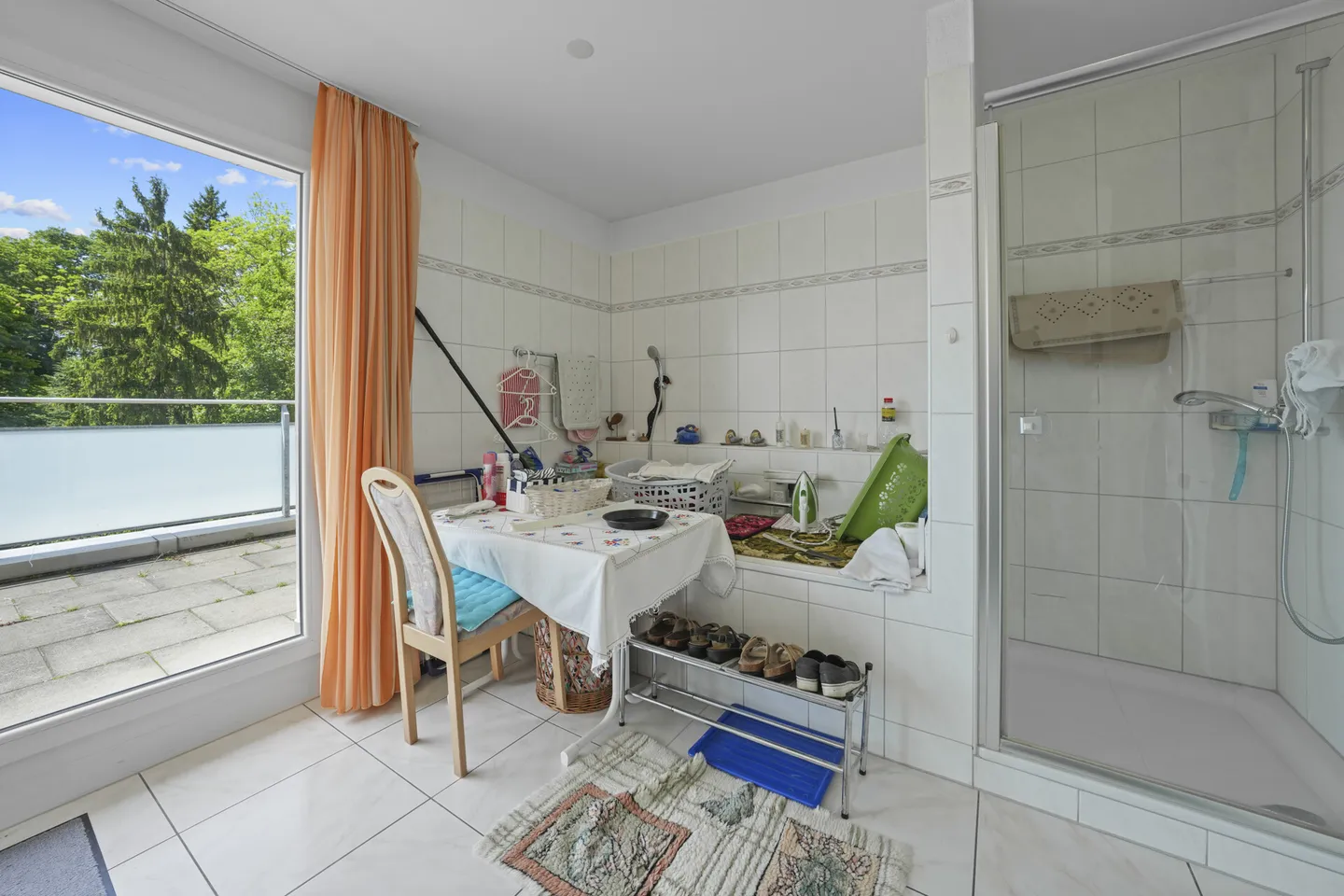 Spacious penthouse apartment with impressive wrap-around terrace - Photo 13 of 13